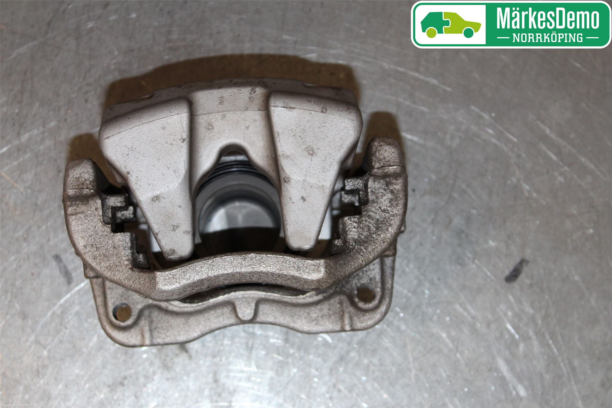 BMW 5 G30/G31/F90 17-23 Bremsecaliper Foran Høyre