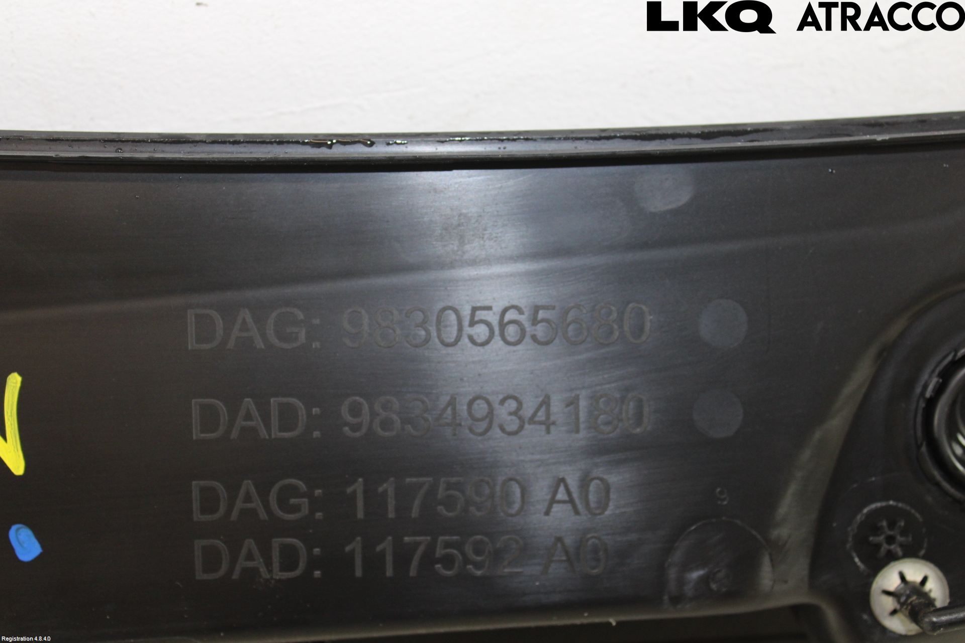 Opel ASTRA L 22- Visker Deksel-Grill-Under Frr