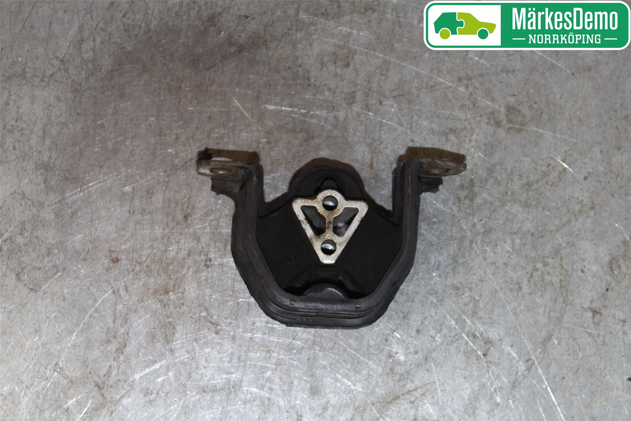 Saab 9-3 VER 1 98-03 Motor Feste Gummi