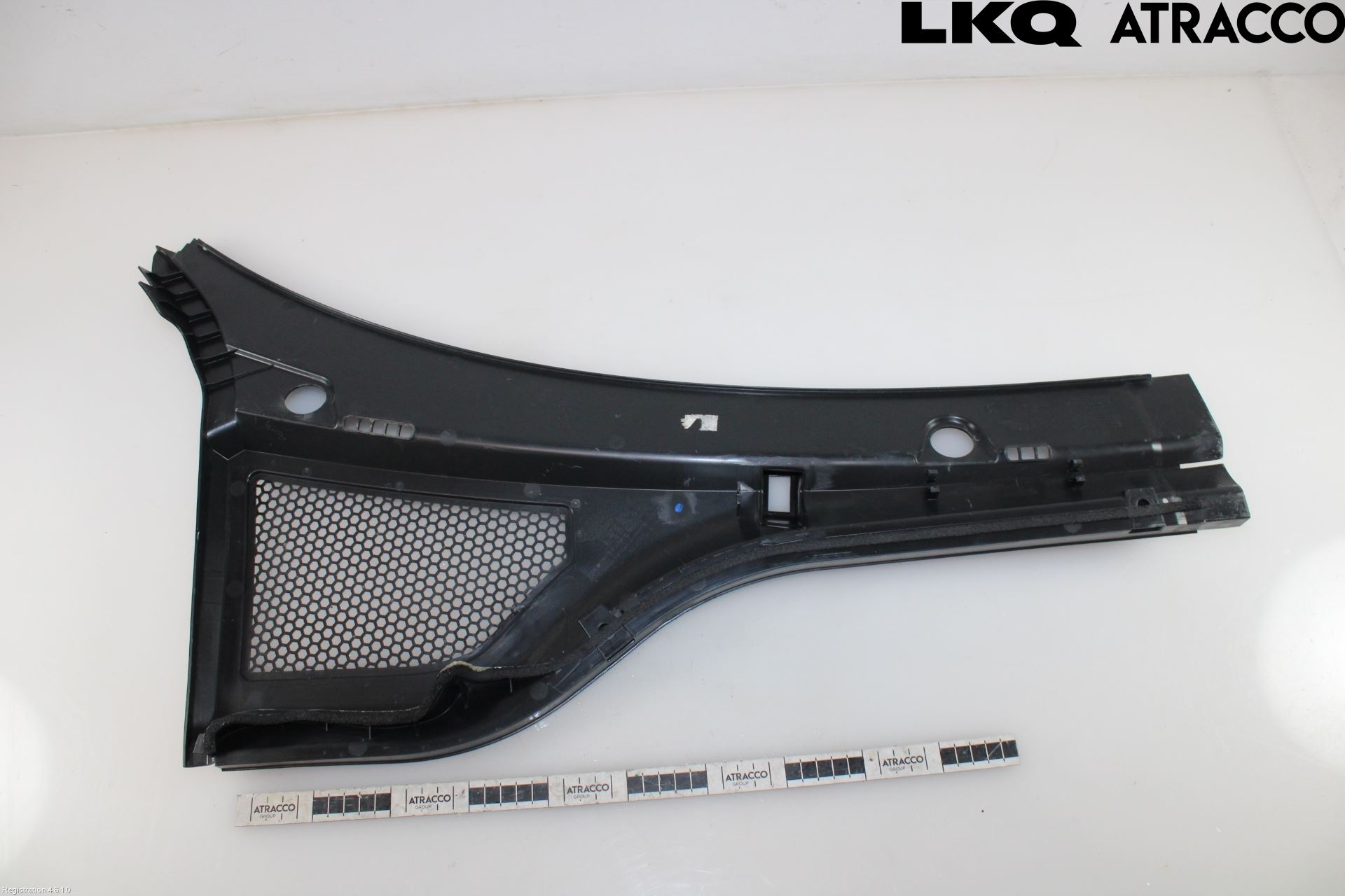Skoda OCTAVIA (NX) 20- Visker Deksel-Grill-Under Frr
