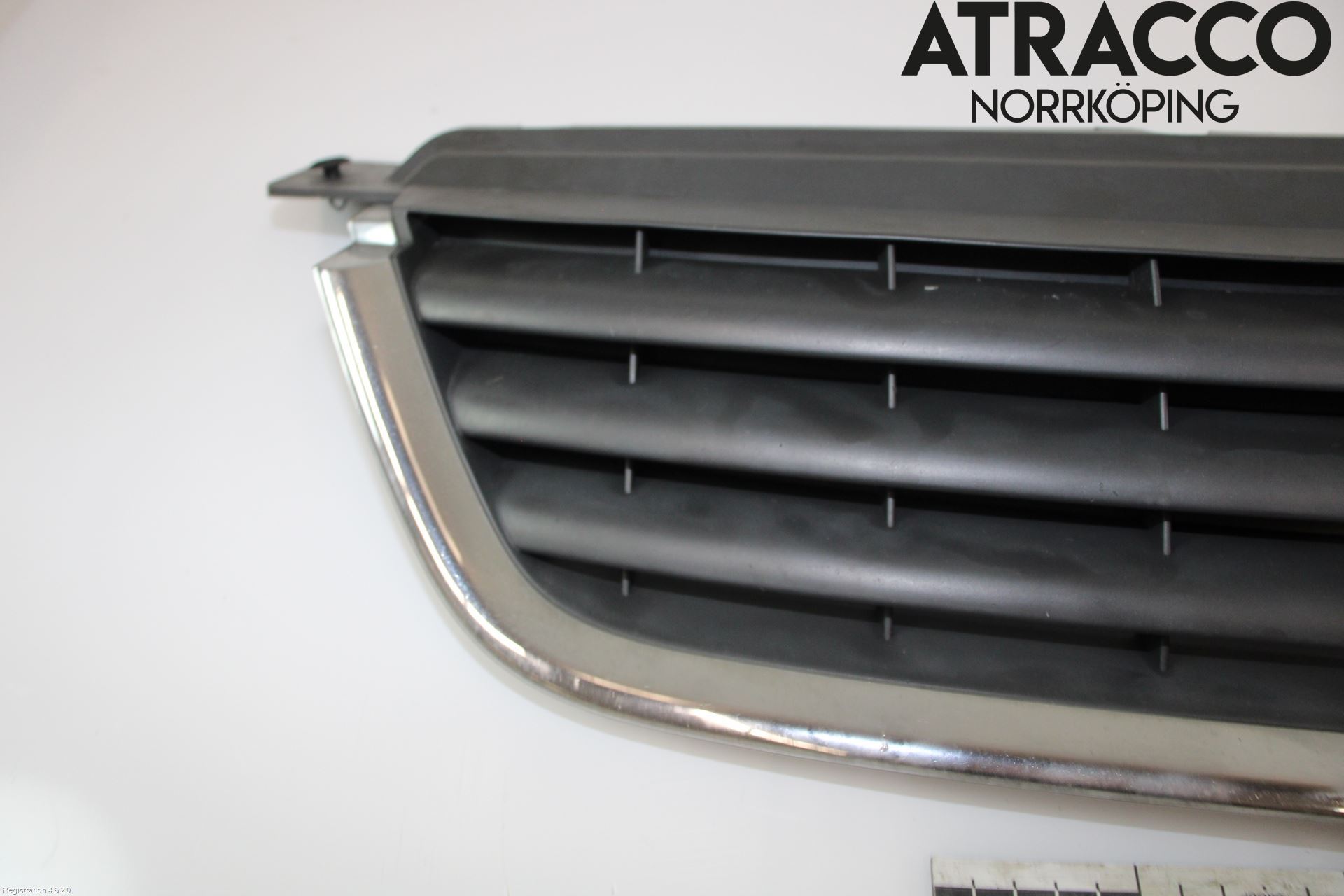 Ford KUGA 08-12 Grill Komplett