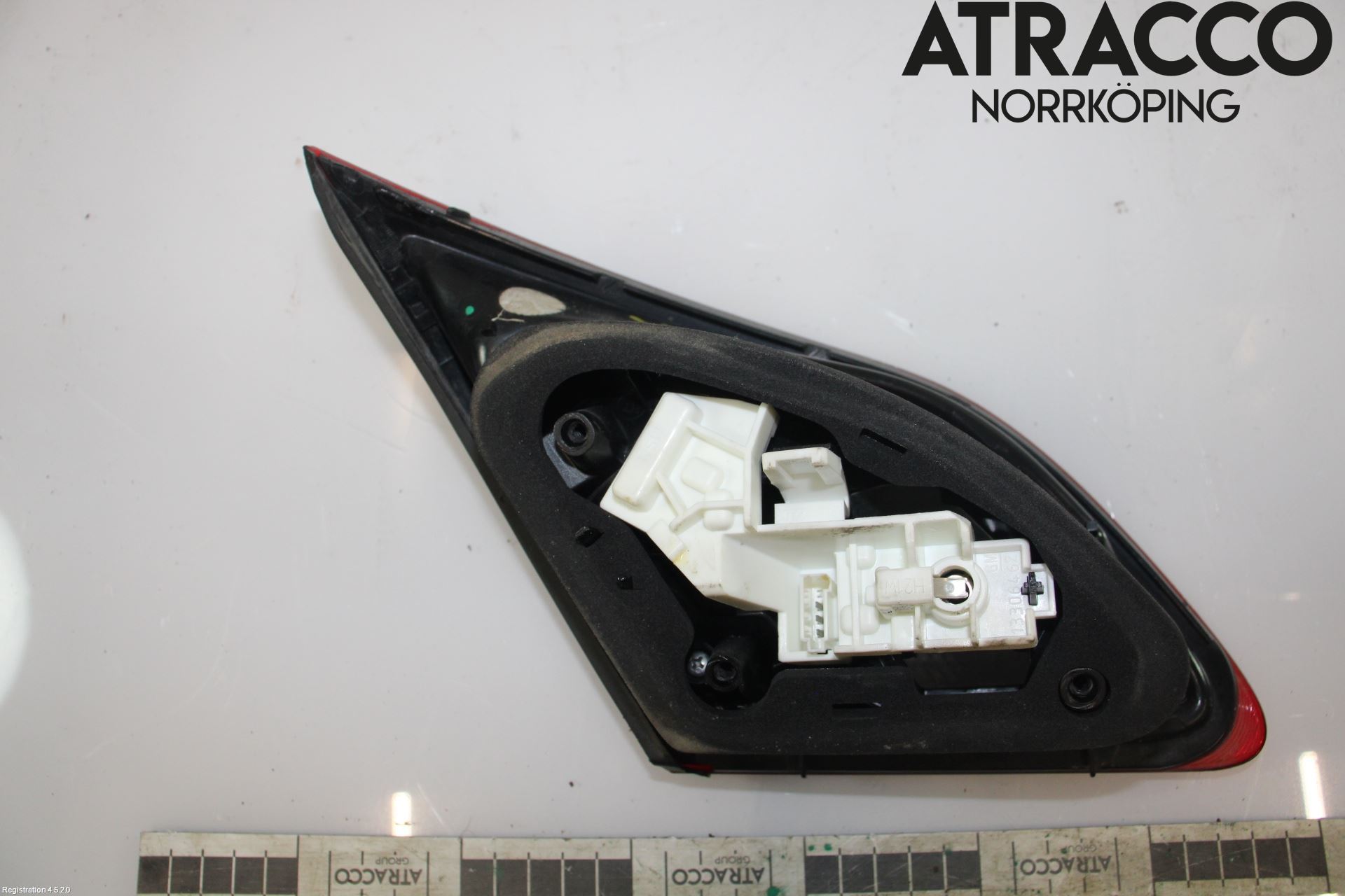 Opel ASTRA J 10-15 Baklykt Høyre  På Luke(Indre)