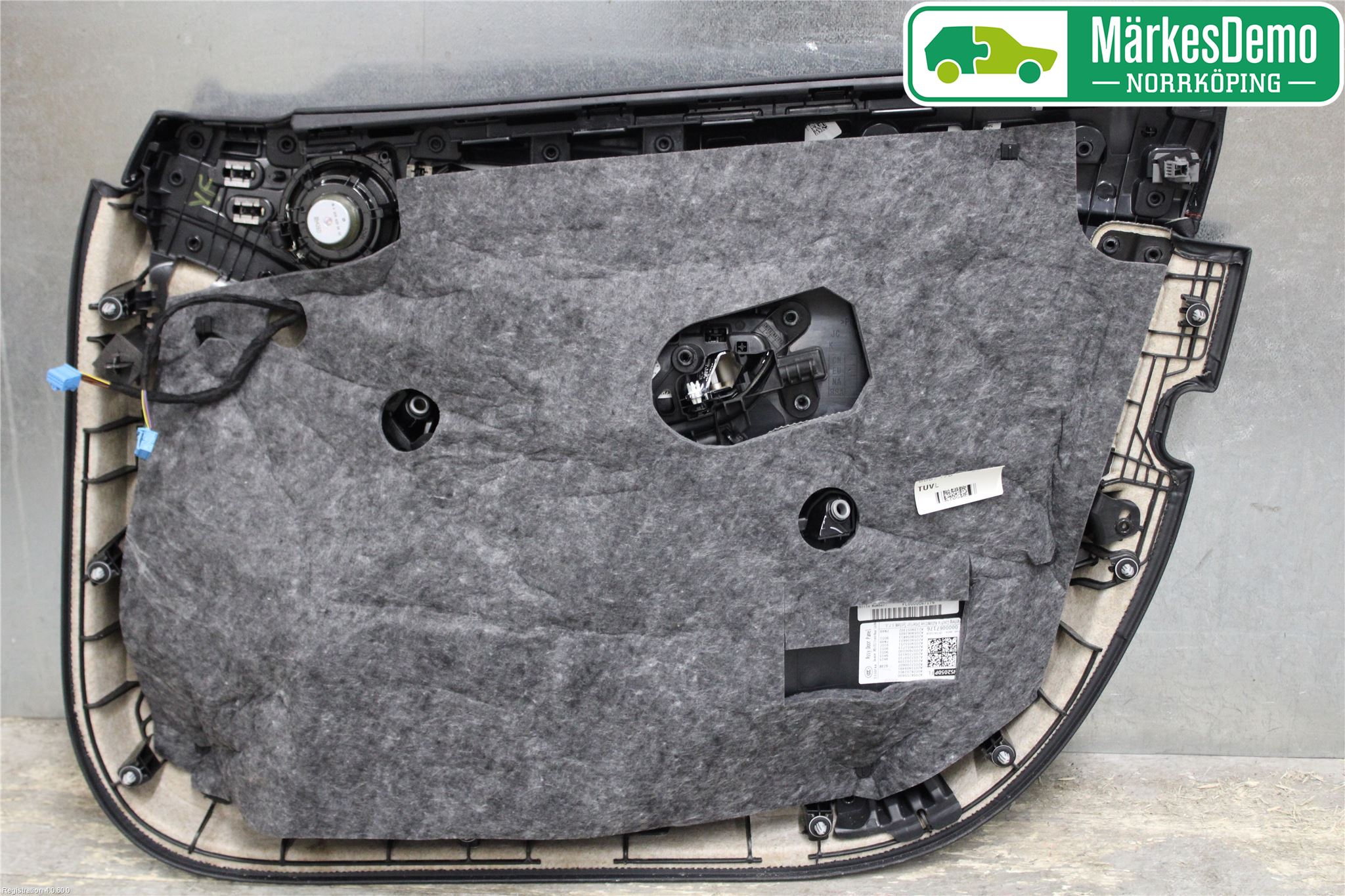 Mercedes-Benz MB C-KLASS (W205) 14-21 Innr Dørtrekk Venstre