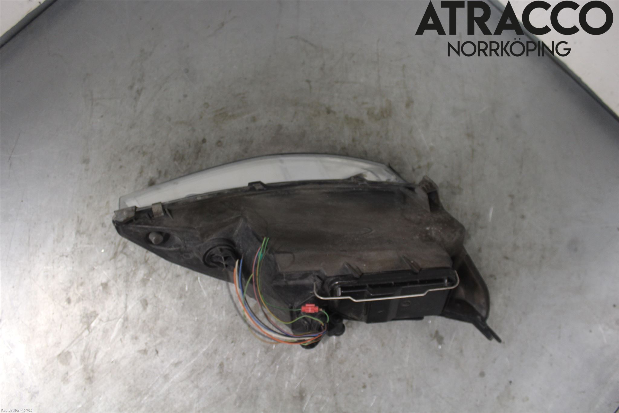 Ford FOCUS     99-04 Frontlykt Venstre