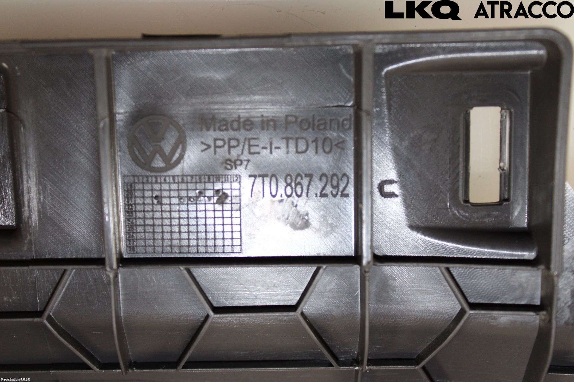 Volkswagen VW TRANSP/CARAVELLE (T7) 22-24 Innr Deksel A-B-C Stolpe