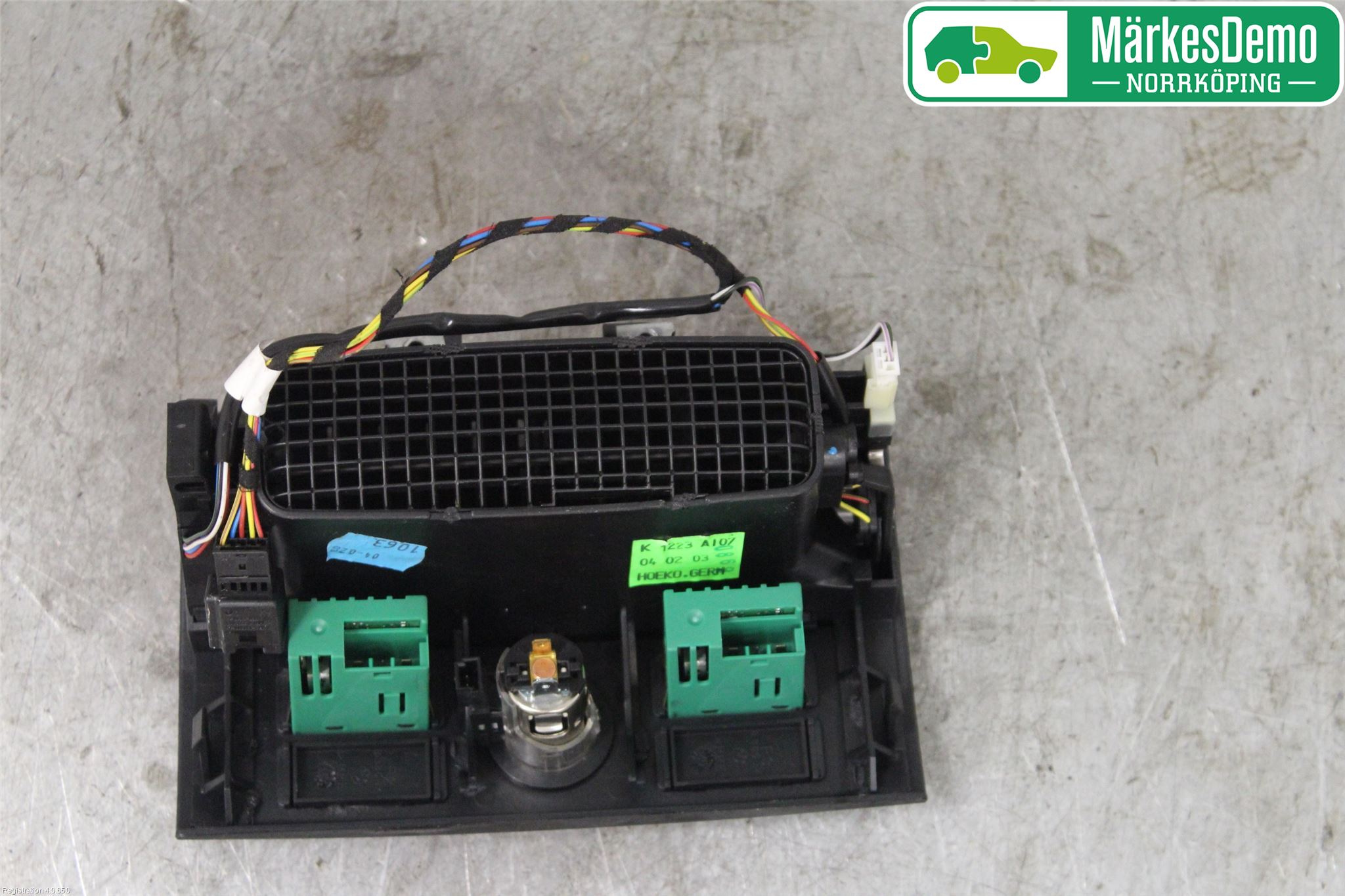 BMW X5 E53     99-06 Dashbord Kanal - Dyse