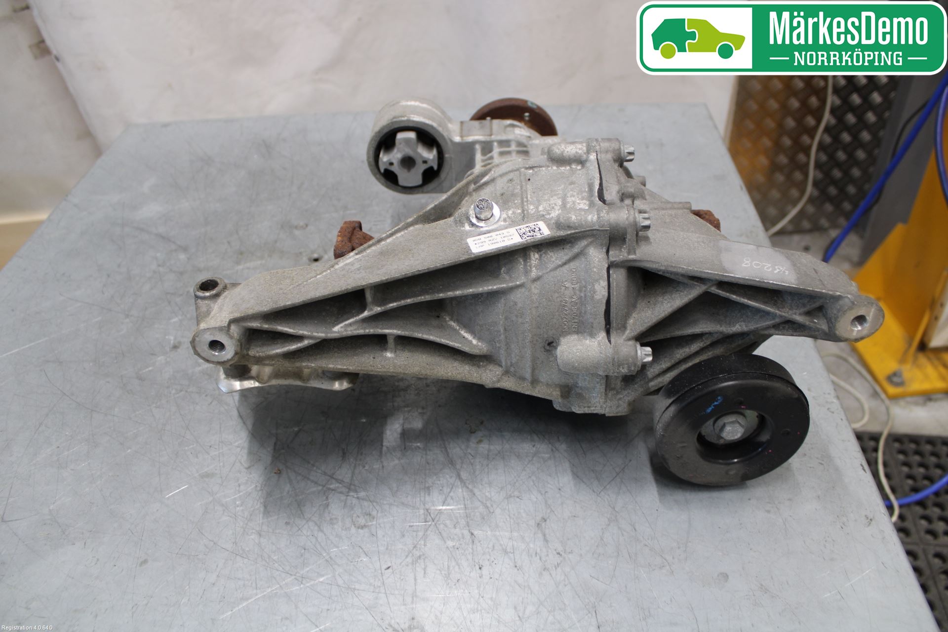 Audi A4/S4 B9 16-19 Bakaksel Kardang Bak -Diff
