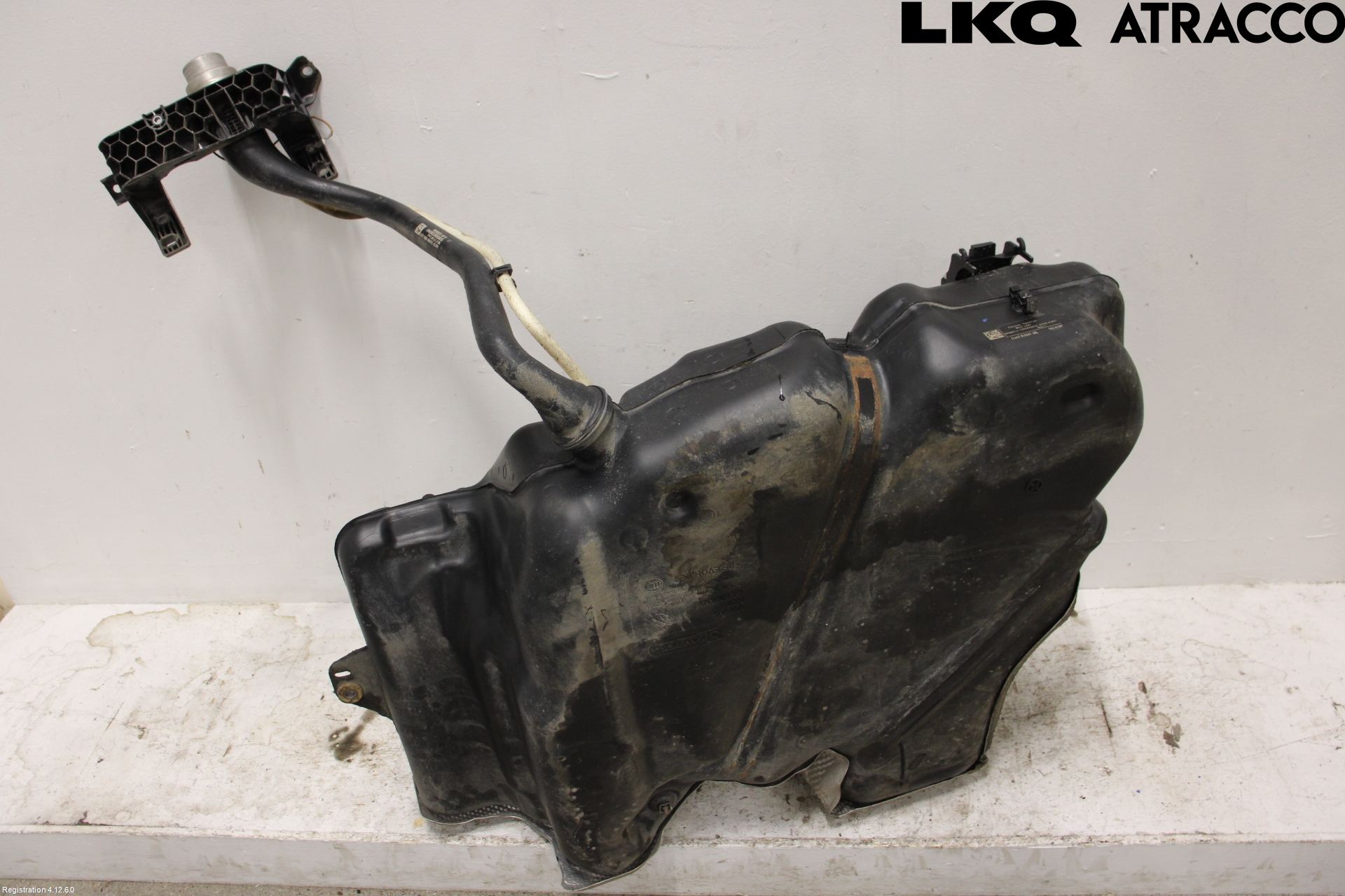 Volkswagen VW PASSAT 15-19 Drivstofftank Diesel