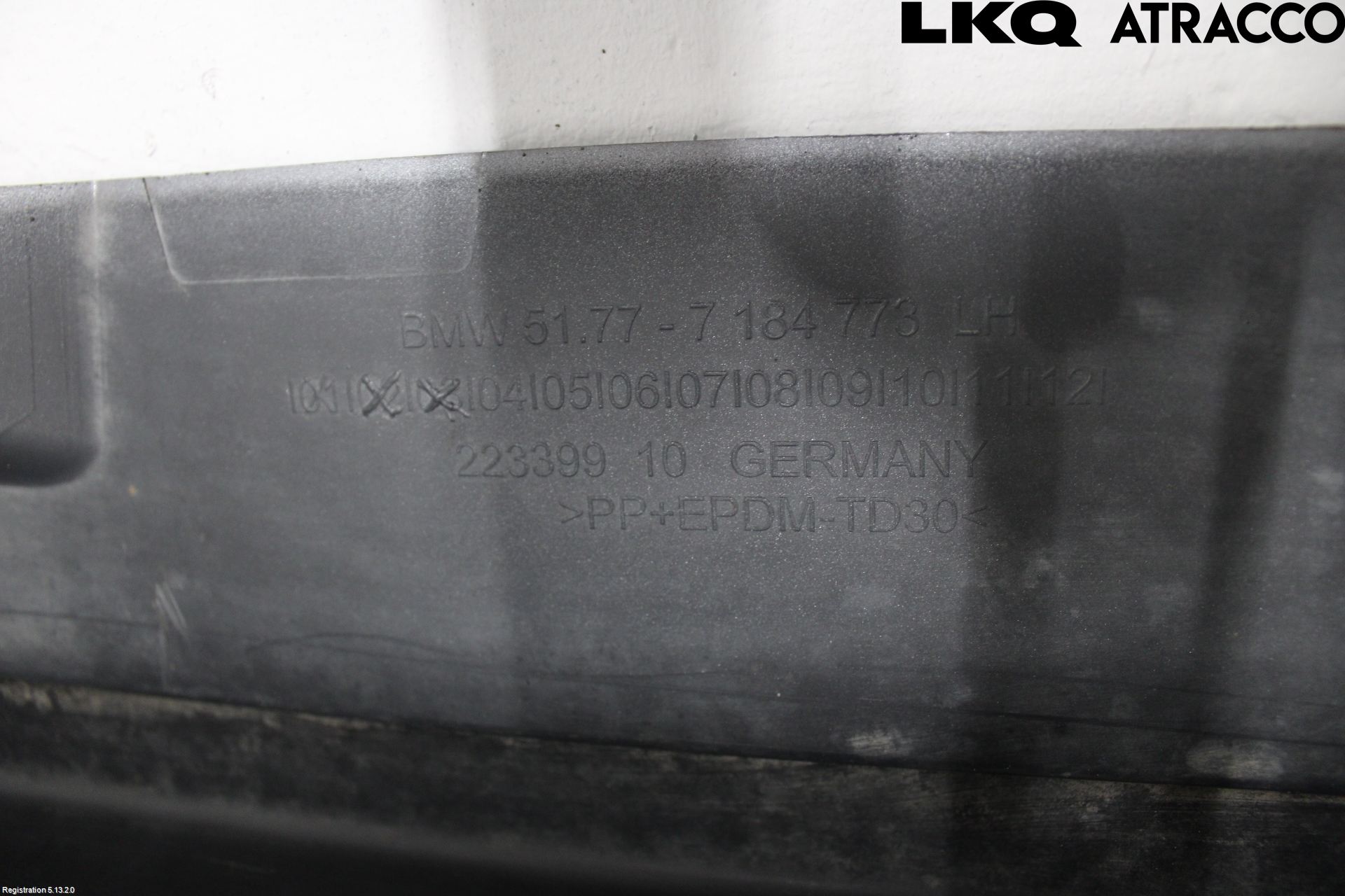 BMW 5 F10/F11/F18 09-17 Kanalskjørt Venstre