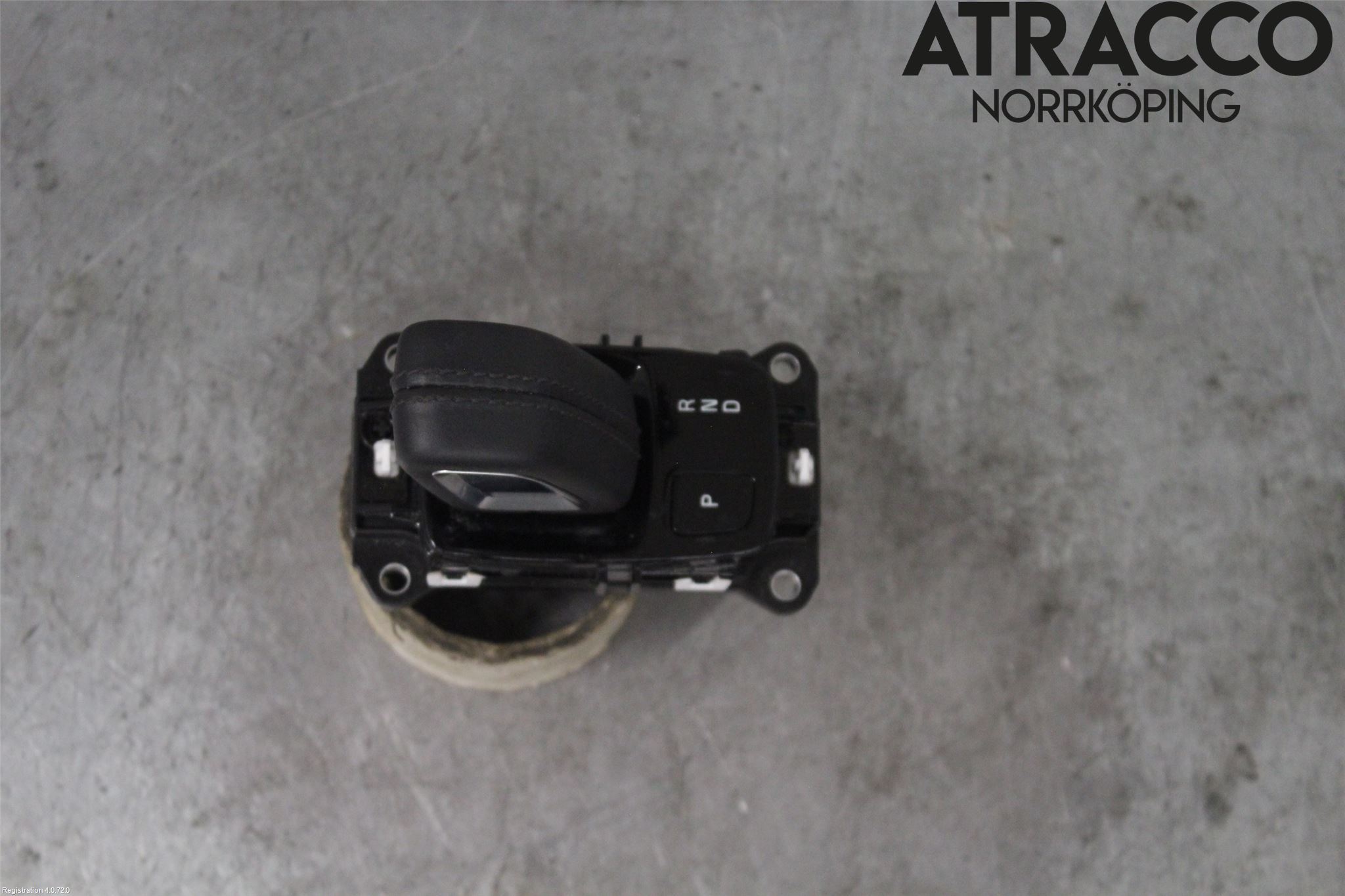 Volvo XC40/RECHARGE 18- Gearspak
