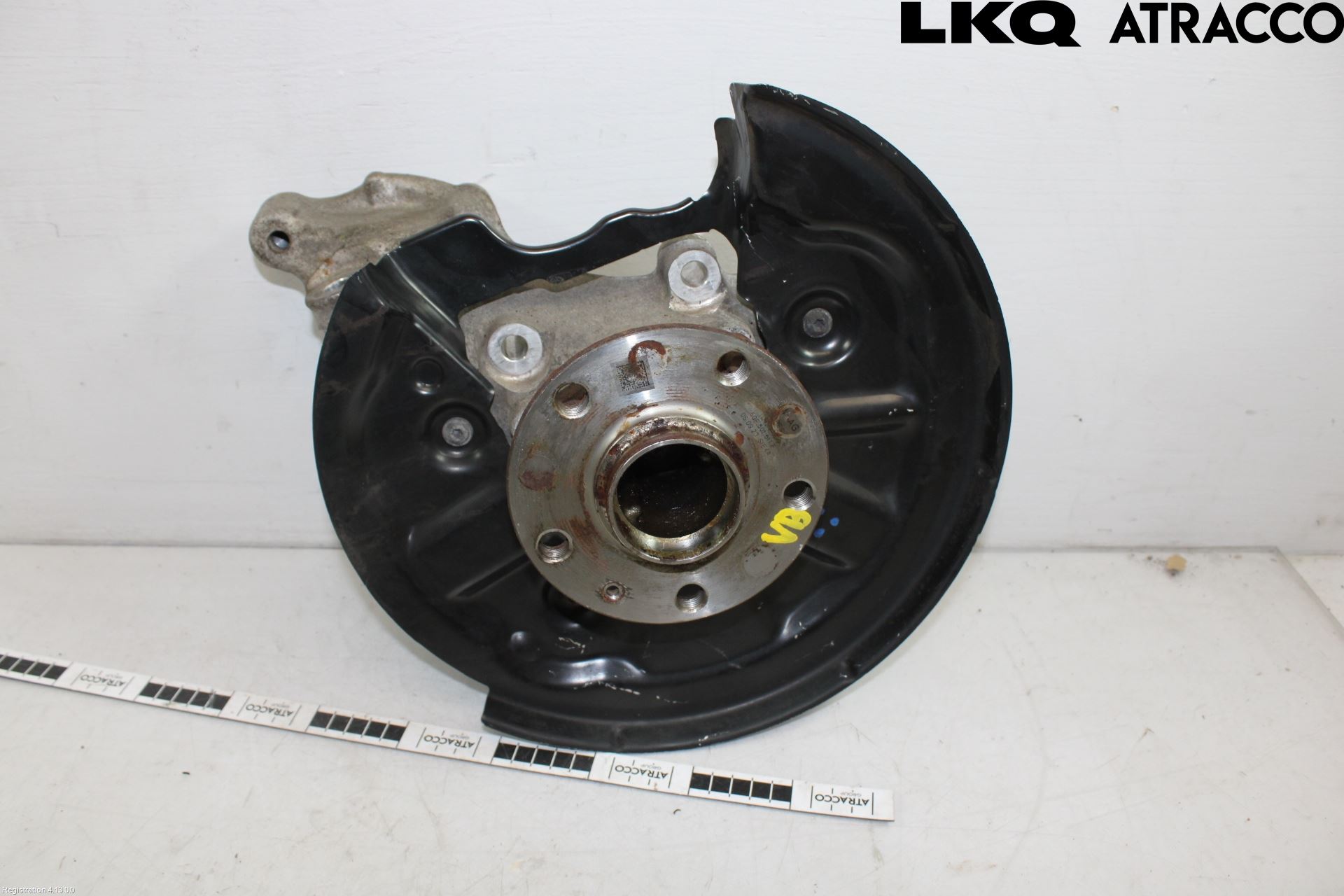 Volkswagen VW PASSAT 24- Spindel Vb