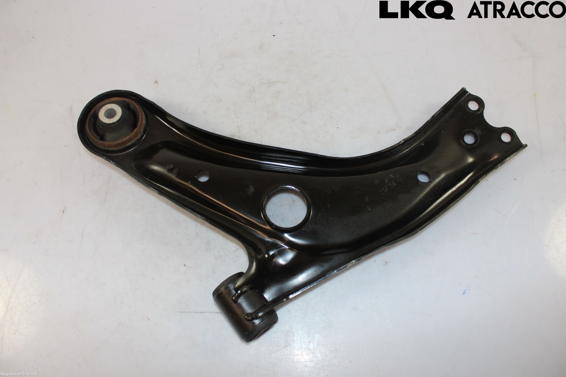 Toyota YARIS XP21 20- Bærearm Foran Høyre Nedre