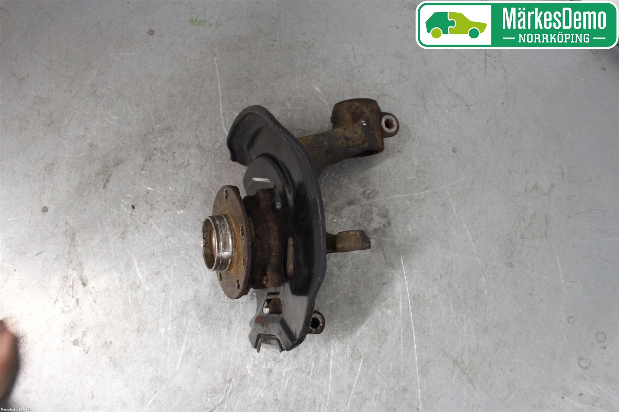Nissan QASHQAI 14-17 Spindel Vf
