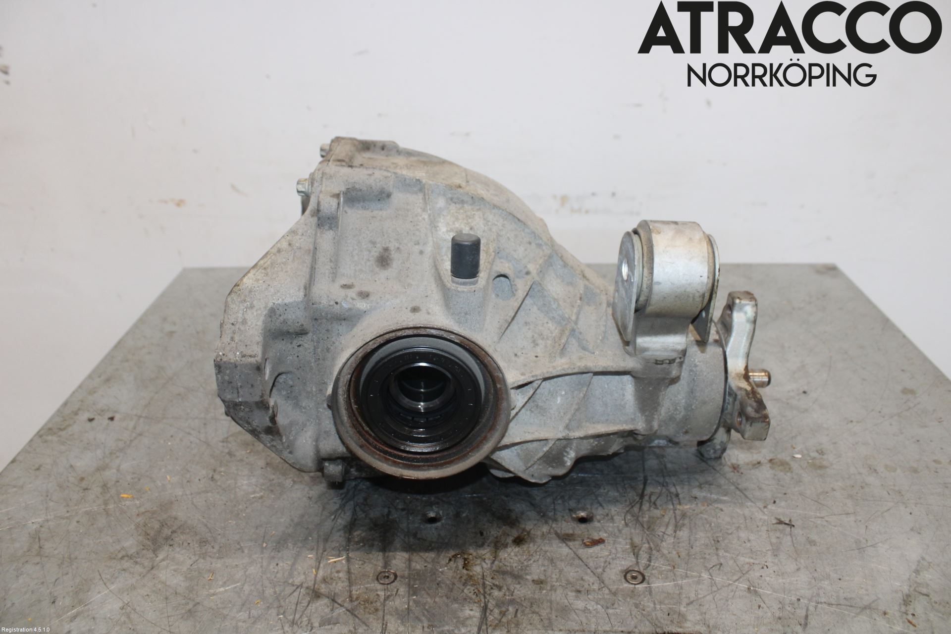 Mercedes-Benz MB E-KLASS (W213) 16-23 Bakaksel Kardang Bak -Diff