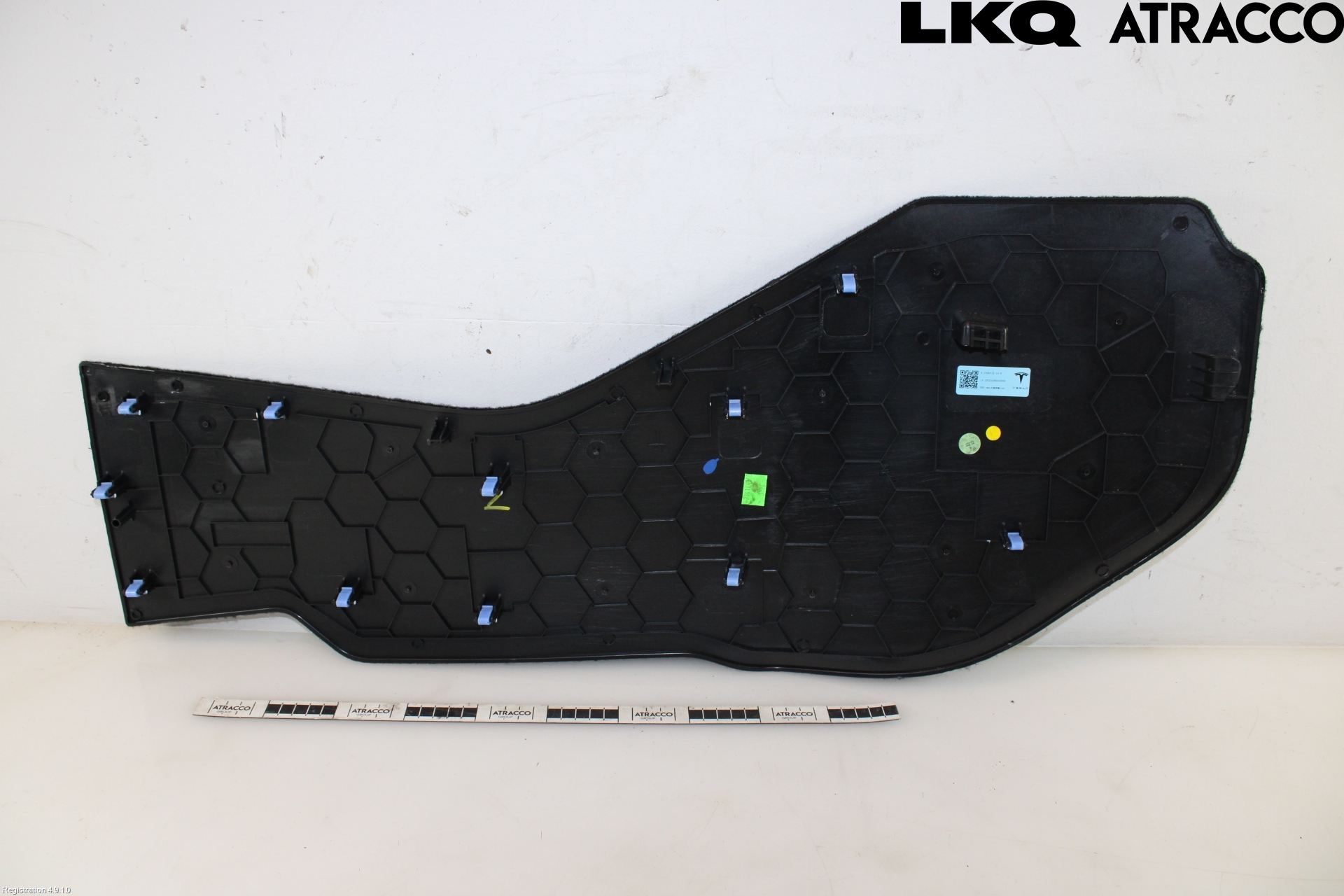 Tesla MODEL 3 17- Instrumentkonsoll Midt