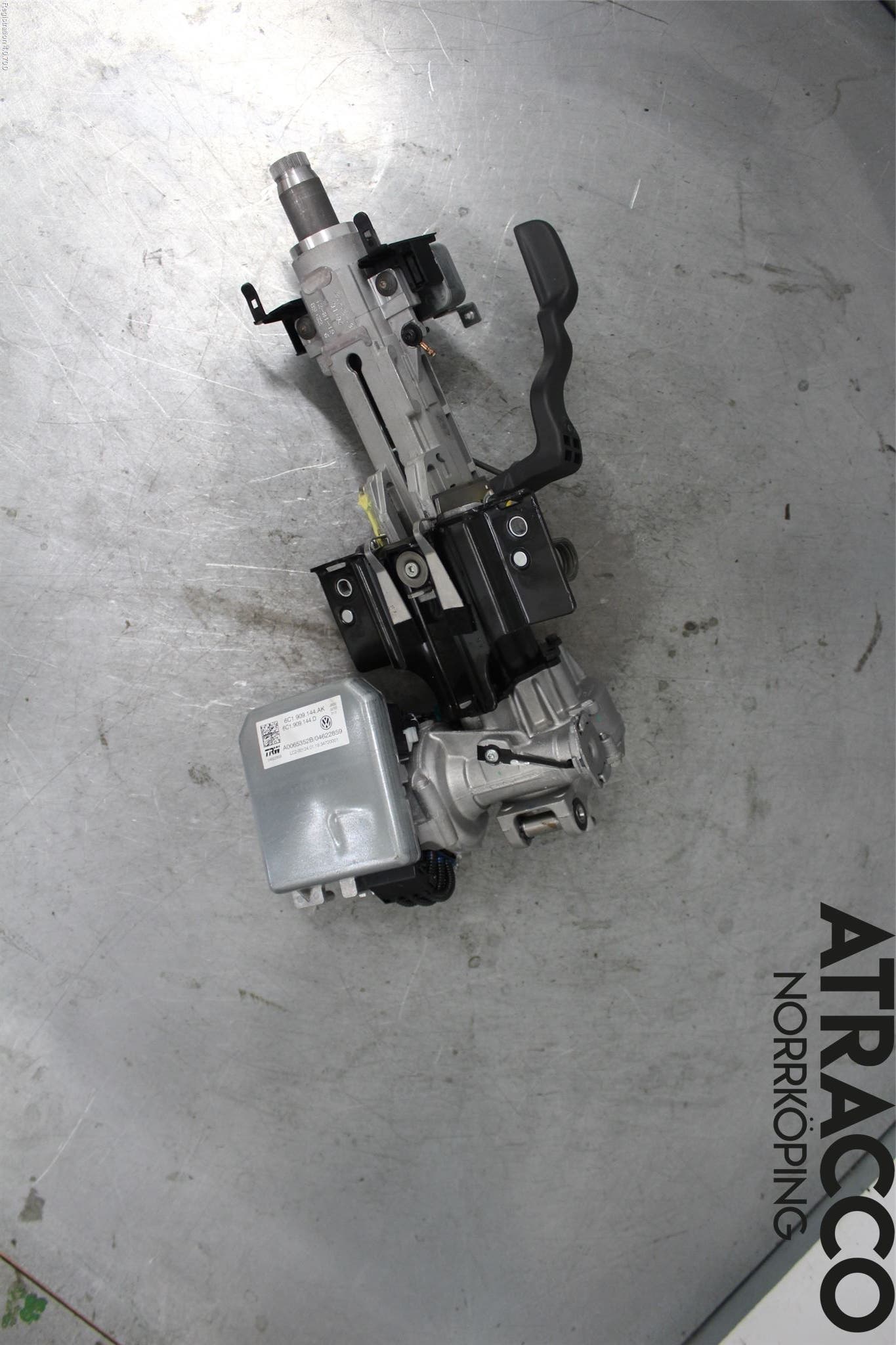 Skoda FABIA 15-21 Rattakselaggregat Innebygd Servo
