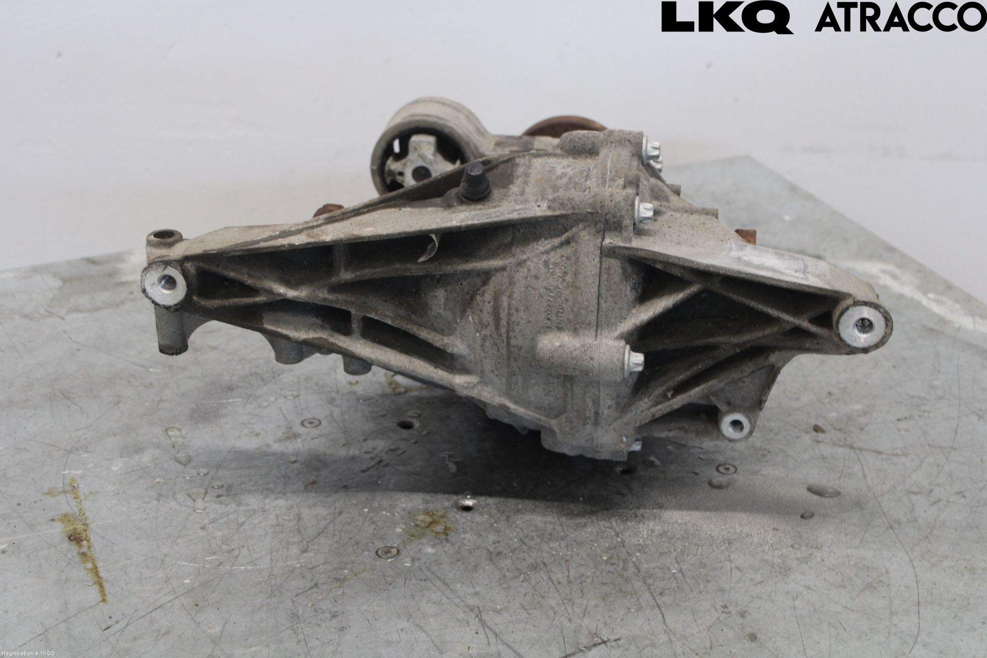 Audi A4/S4 B9 16-19 Bakaksel Kardang Bak -Diff