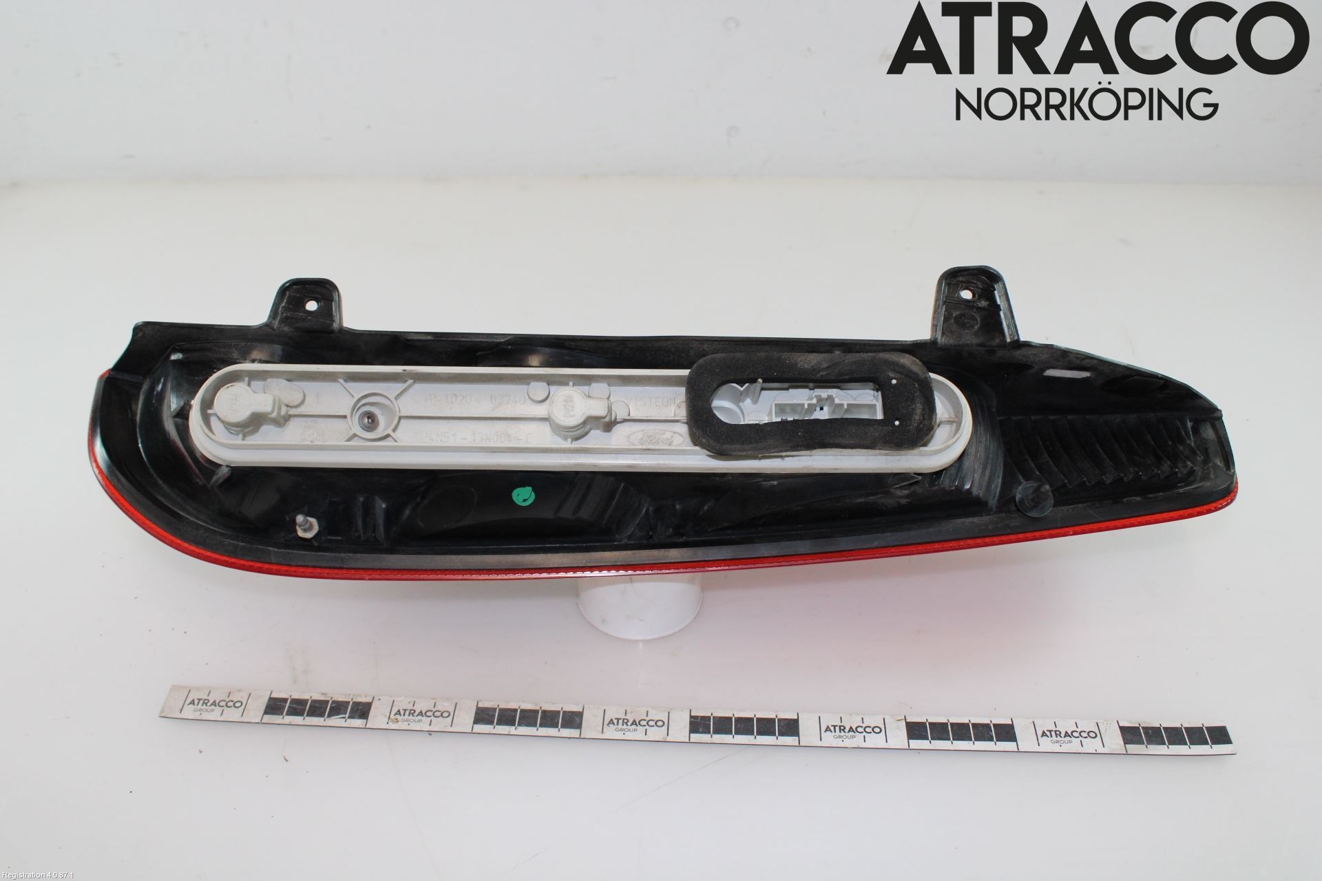 Ford FOCUS     04-07 Baklykt Venstre
