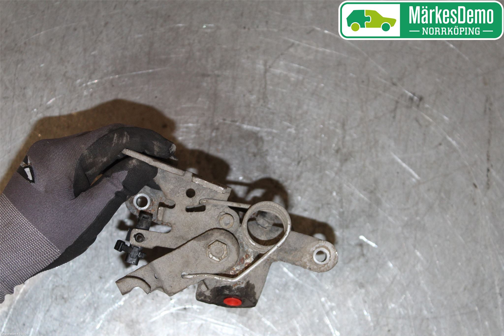 Volkswagen VW CADDY 16-20 Bremsecaliper Bak Høyre