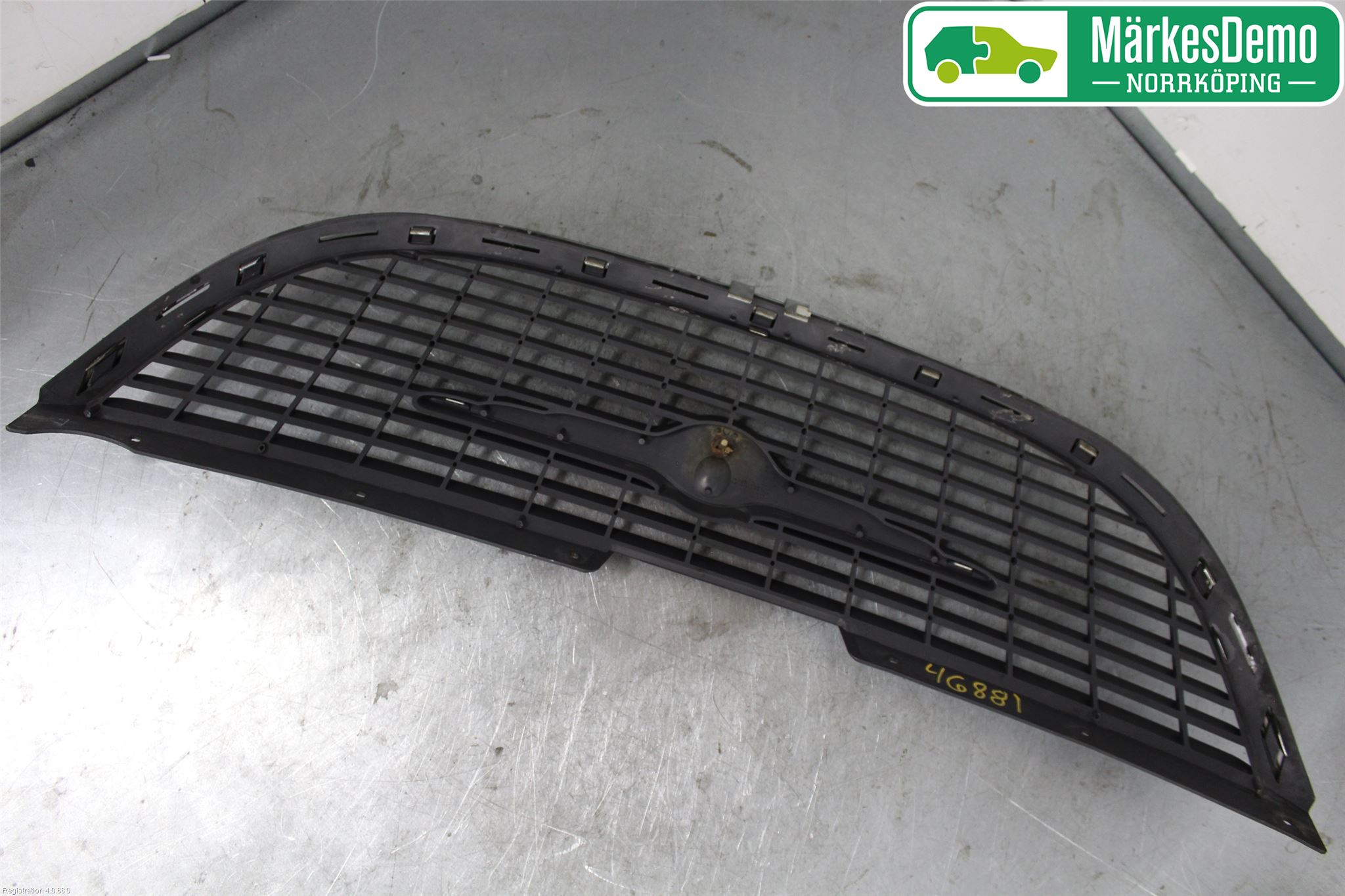 Chrysler CHR VOYAGER     04-07 Grill Komplett