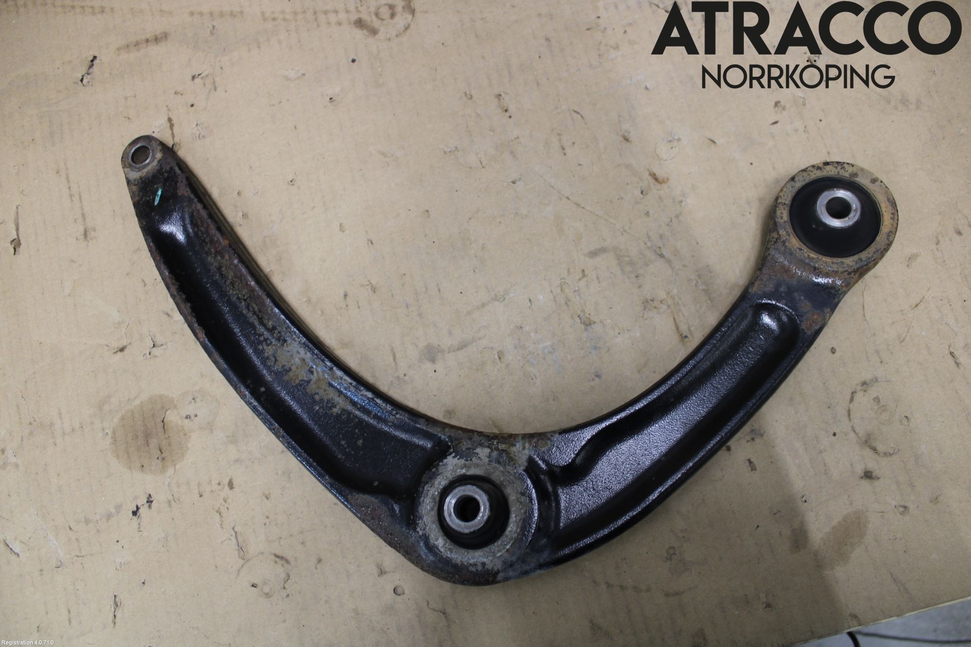 Citroen C4 PICASSO 06-13 Bærearm Foran Venstre Nedre
