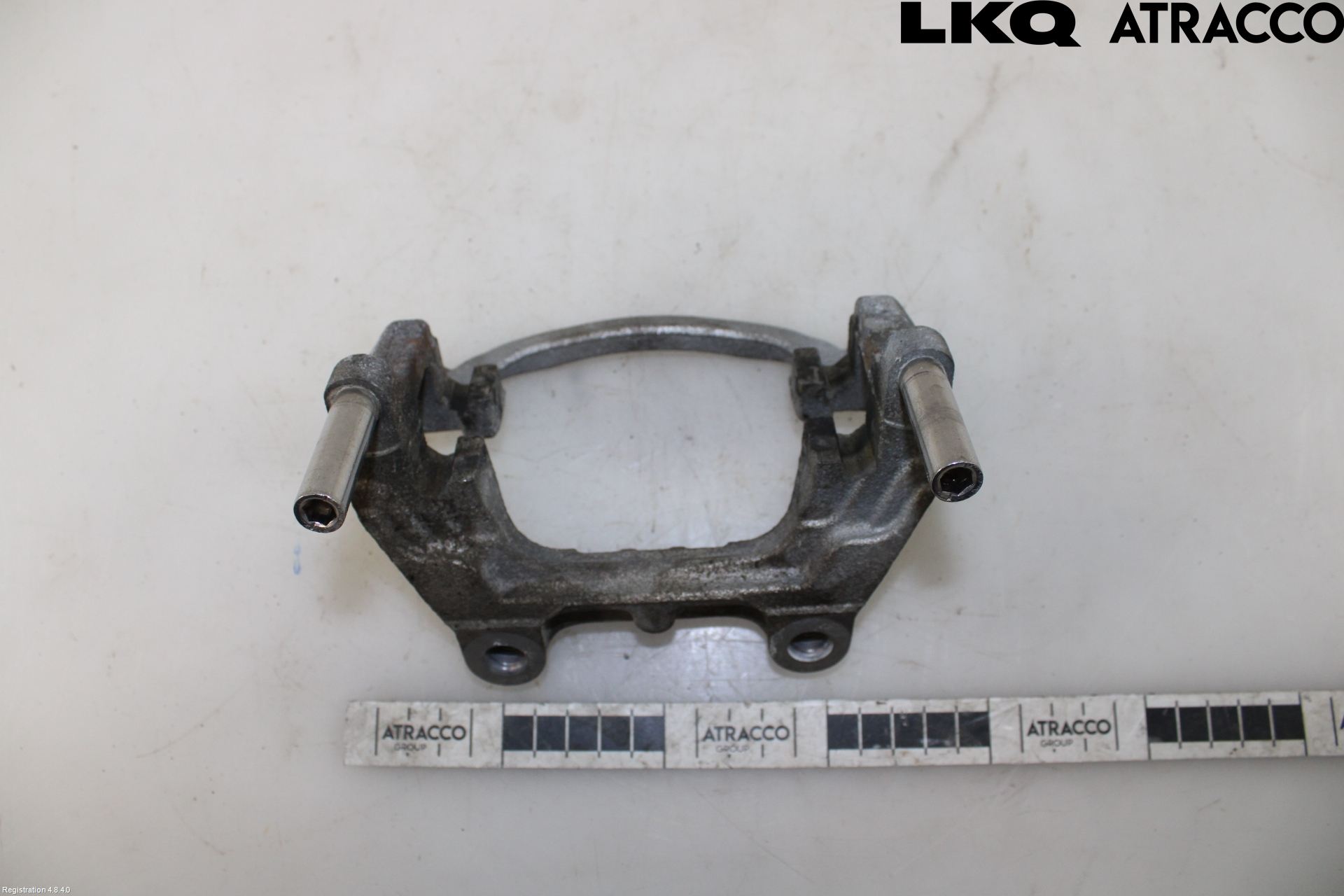 MG 4 23- Bremsecaliper Feste Holder