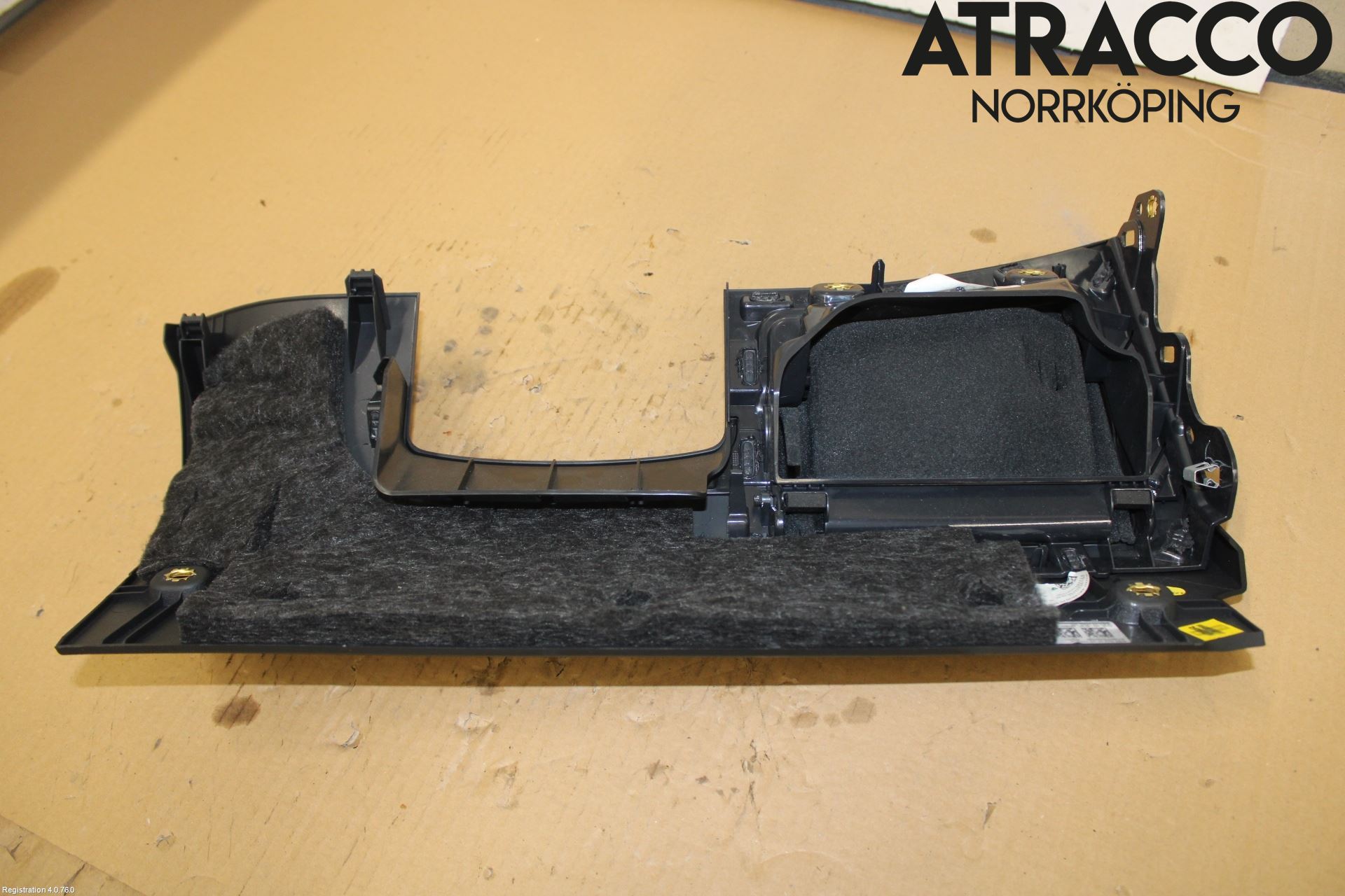 Audi A6 F2/C8 19- Innr Oppbevaringsrom