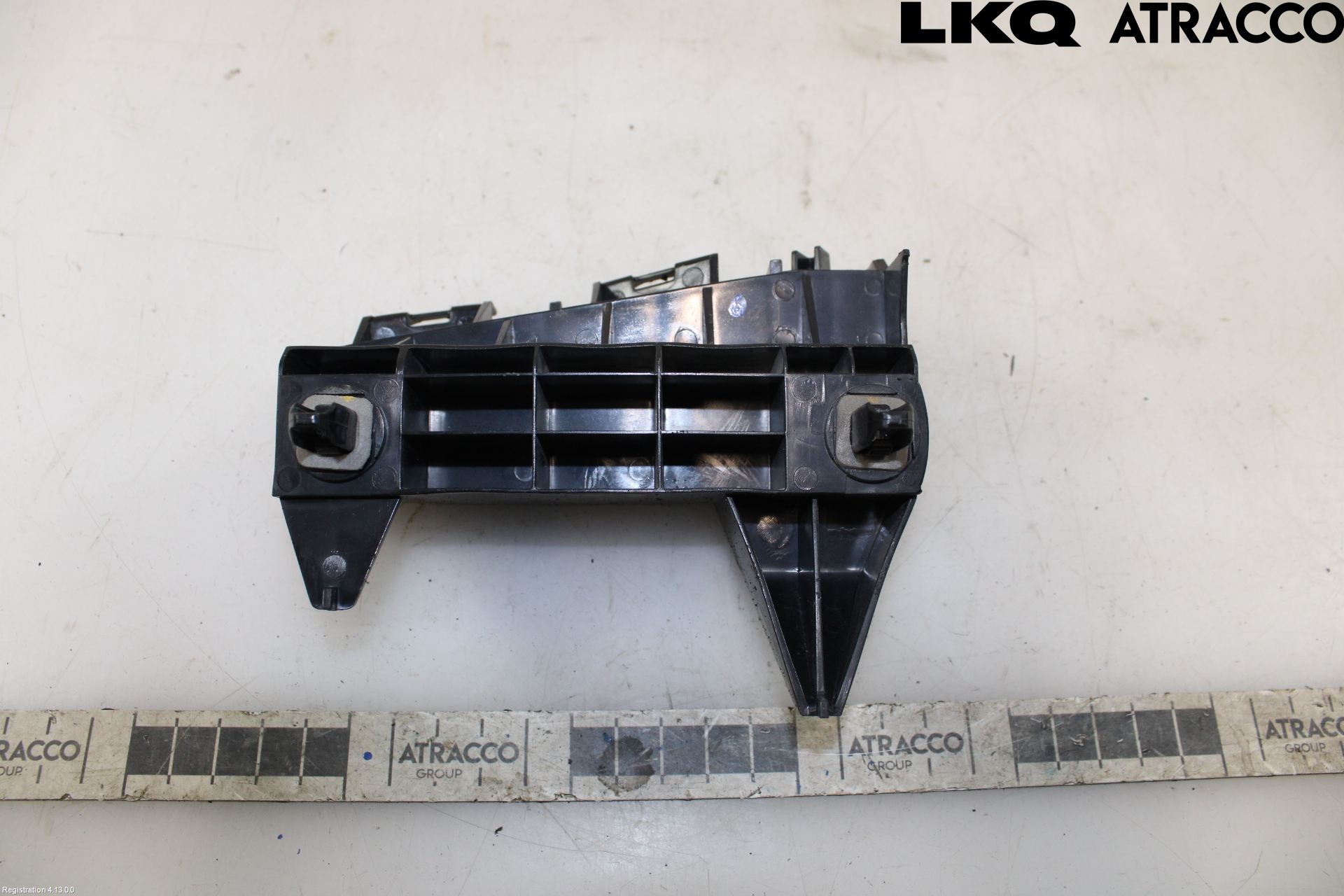 Toyota AVENSIS 16-18 Støtfangerfeste Bak Høyre