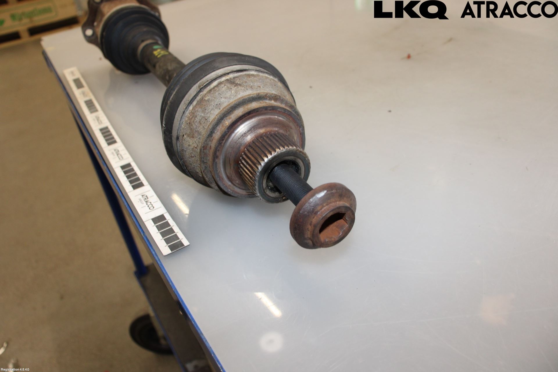 Audi A4/S4 08-11 Drivaksel Foran Kompl Høyre