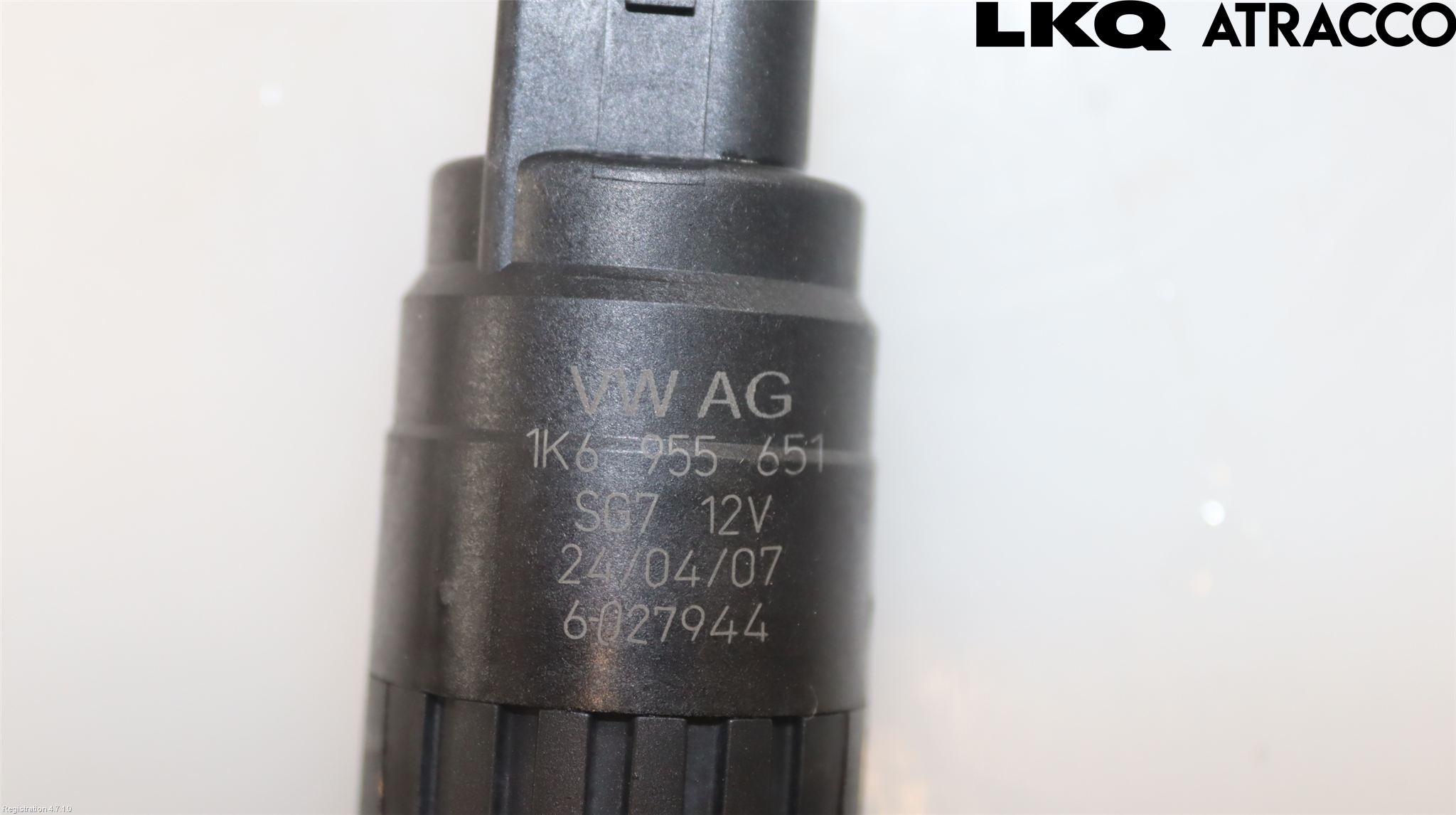 Volkswagen VW GOLF V 04-09 Spylerpumpe Frontrute