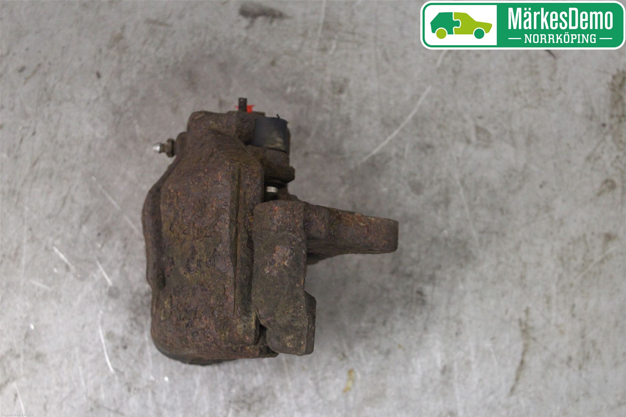 Volkswagen VW PASSAT 11-14 Bremsecaliper Foran Høyre