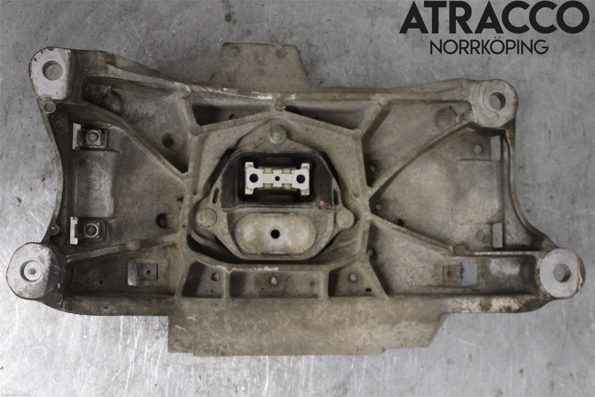 Audi Q5 09-16 Gearkasse Bjelke - Travers