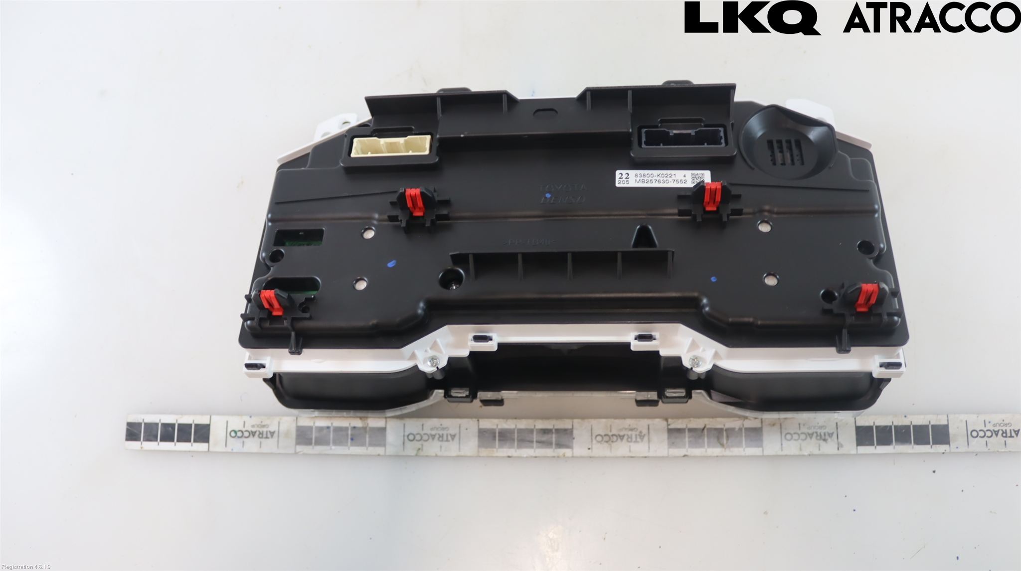 Toyota YARIS XP21 20- Instr Kombinert