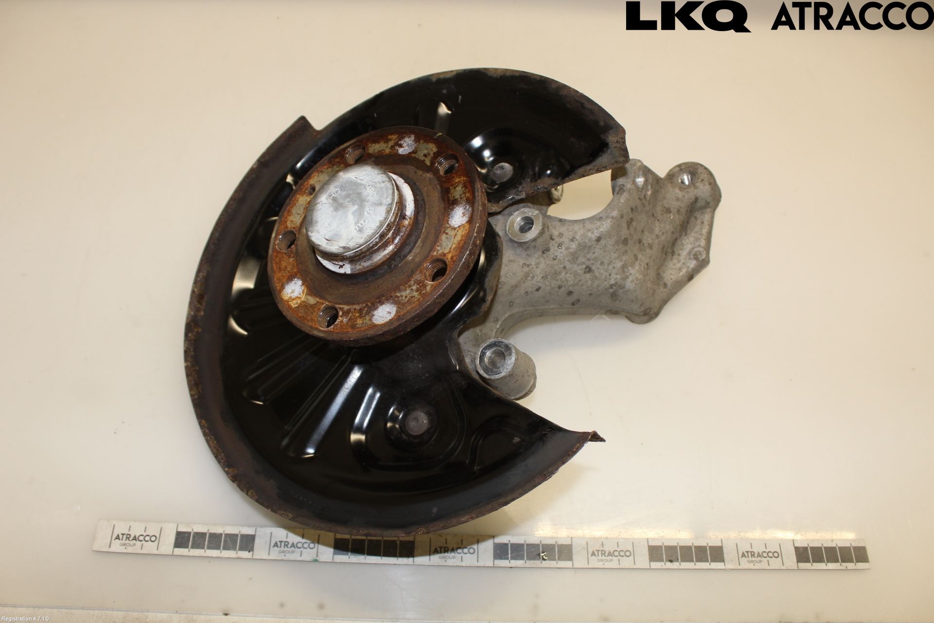 Volkswagen VW PASSAT 15-19 Spindel Vb