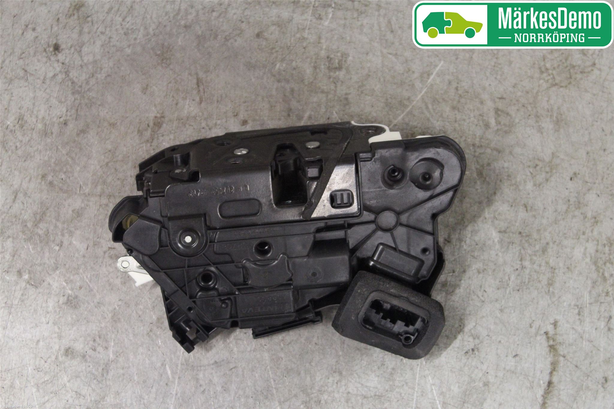 Volkswagen VW POLO 10-17 Dørlås - Låsekasse