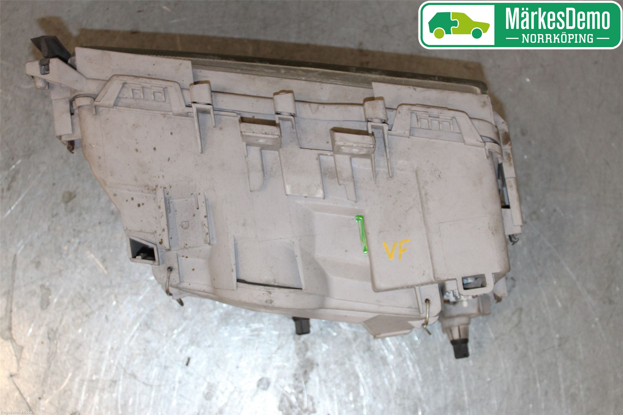 Mercedes-Benz MB C (W202) 94-00 Frontlykt Venstre