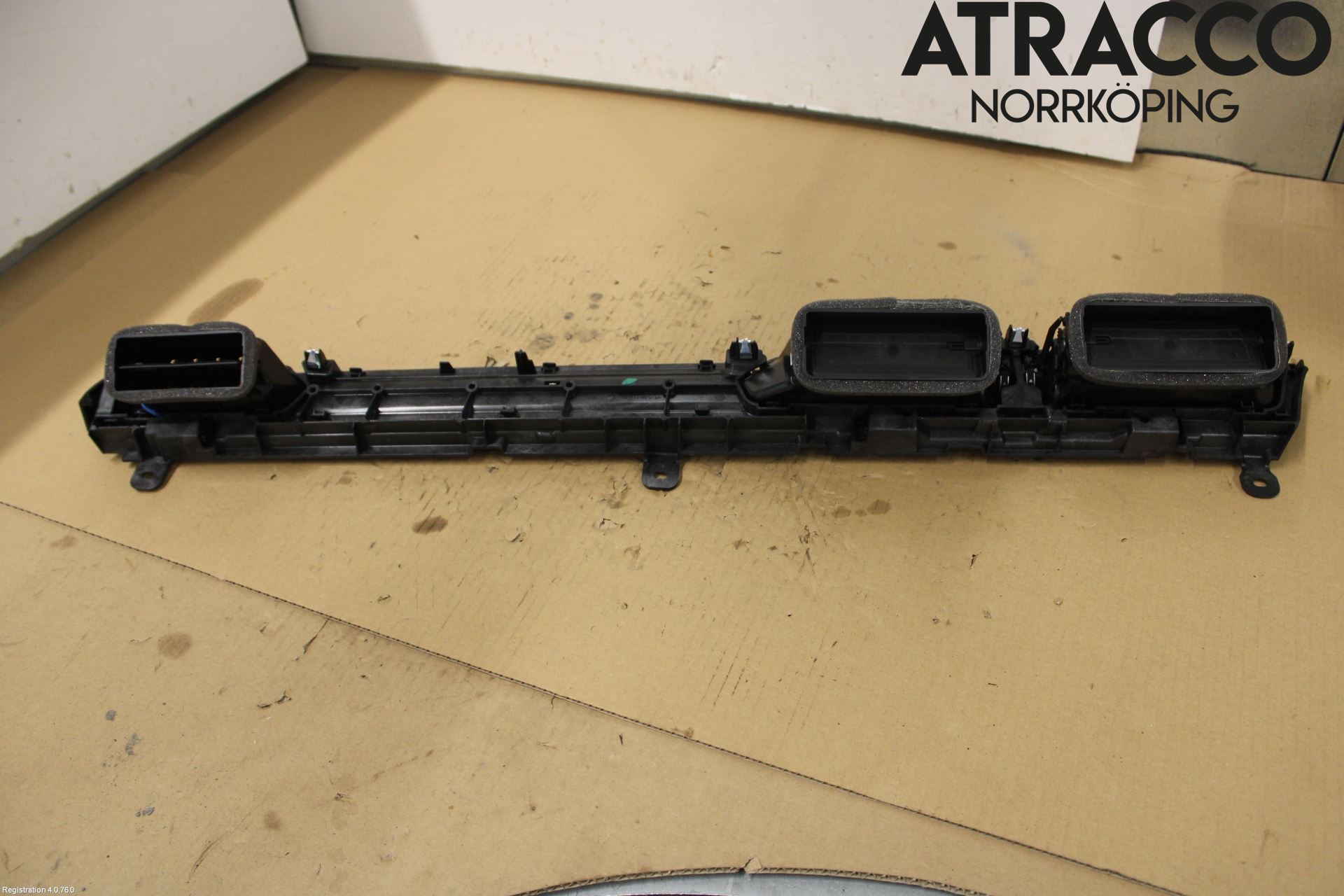 Audi A6 F2/C8 19- Dashbord Kanal - Dyse