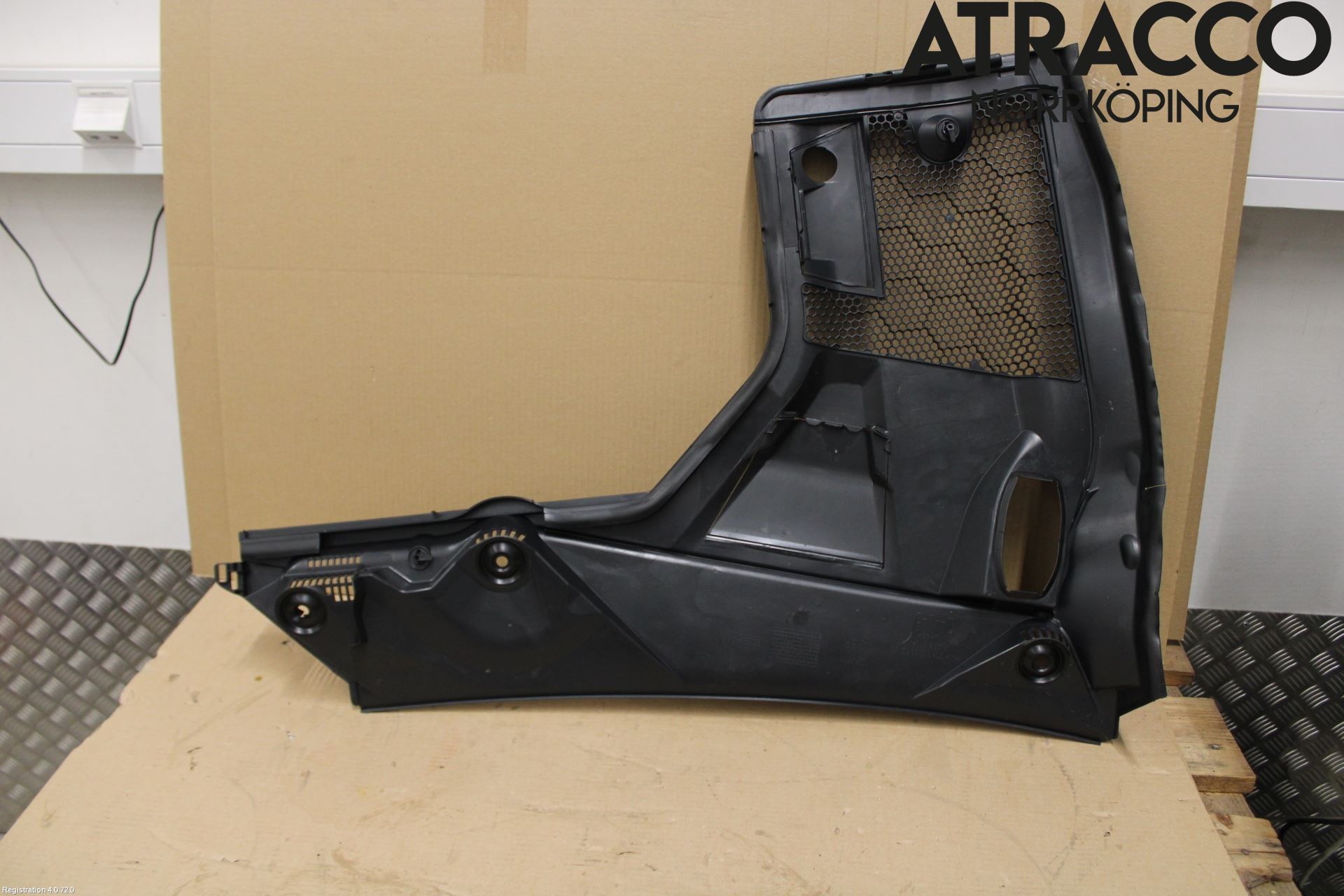 Mercedes-Benz MB C-KLASS (W205) 14-21 Visker Deksel-Grill-Under Frr