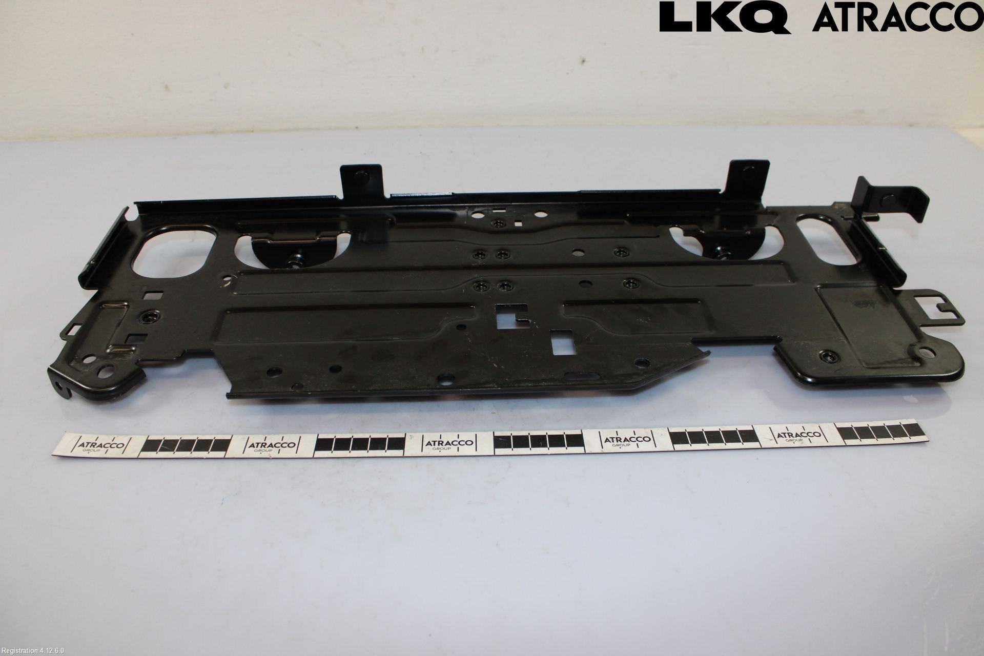 Audi Q6 E-TRON CN 24- Batterikasse - Feste - Holder