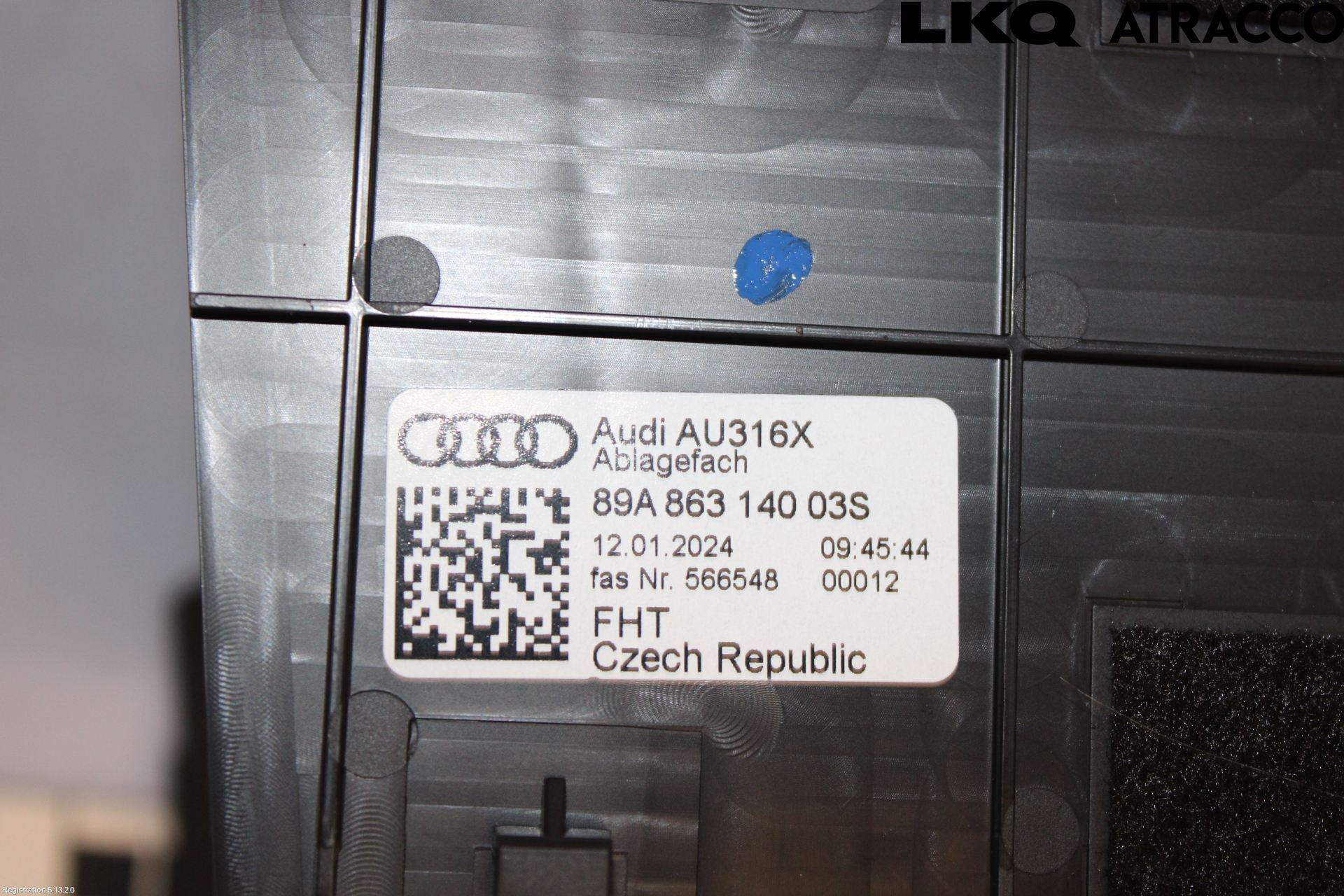 Audi Q4 E-TRON FZ 22- Innr Oppbevaringsrom