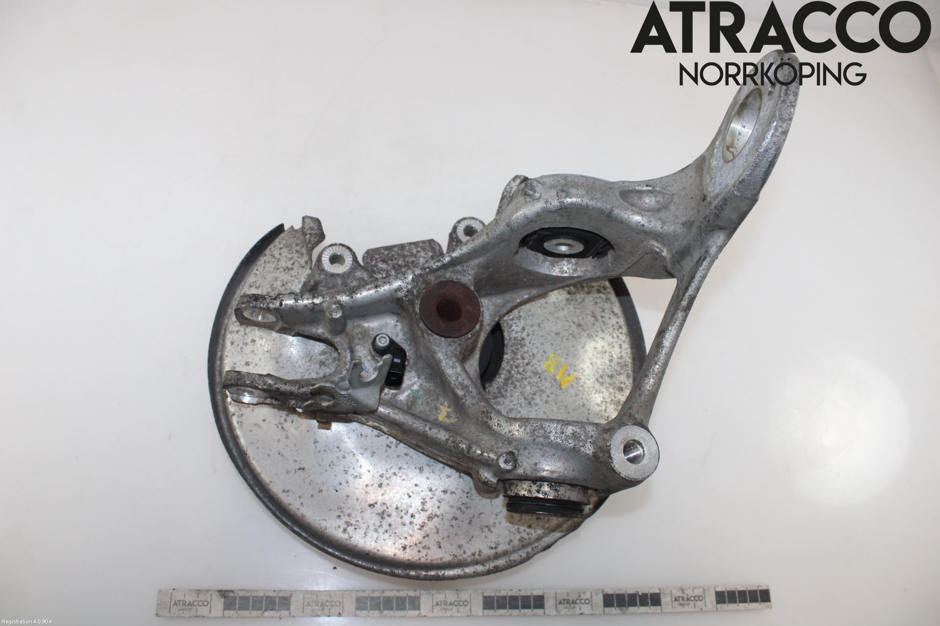 Audi A4/S4 08-11 Spindel Vb