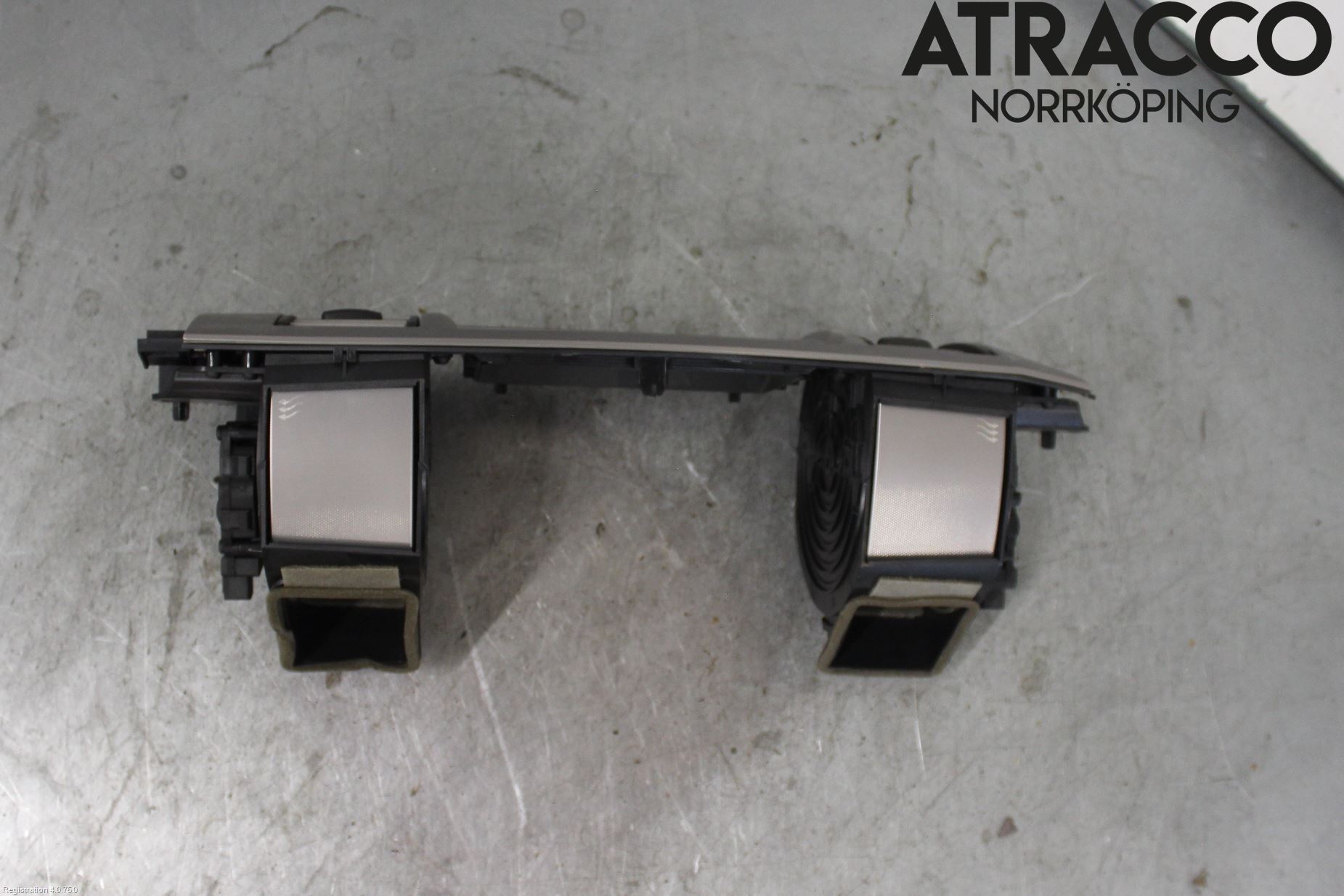 Jaguar XF 08-15 Dashbord Kanal - Dyse