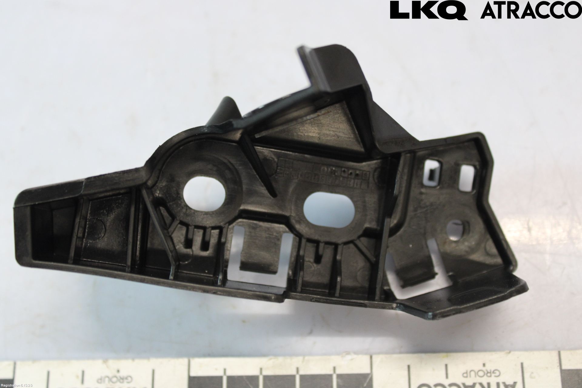 Volkswagen VW T-ROC 18- Støtfangerfeste Foran Høyre