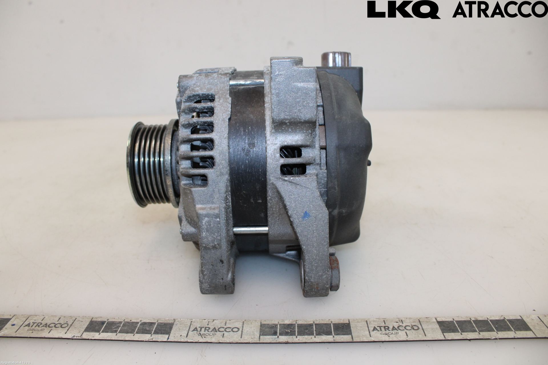 Toyota AURIS 10-12 Dynamo