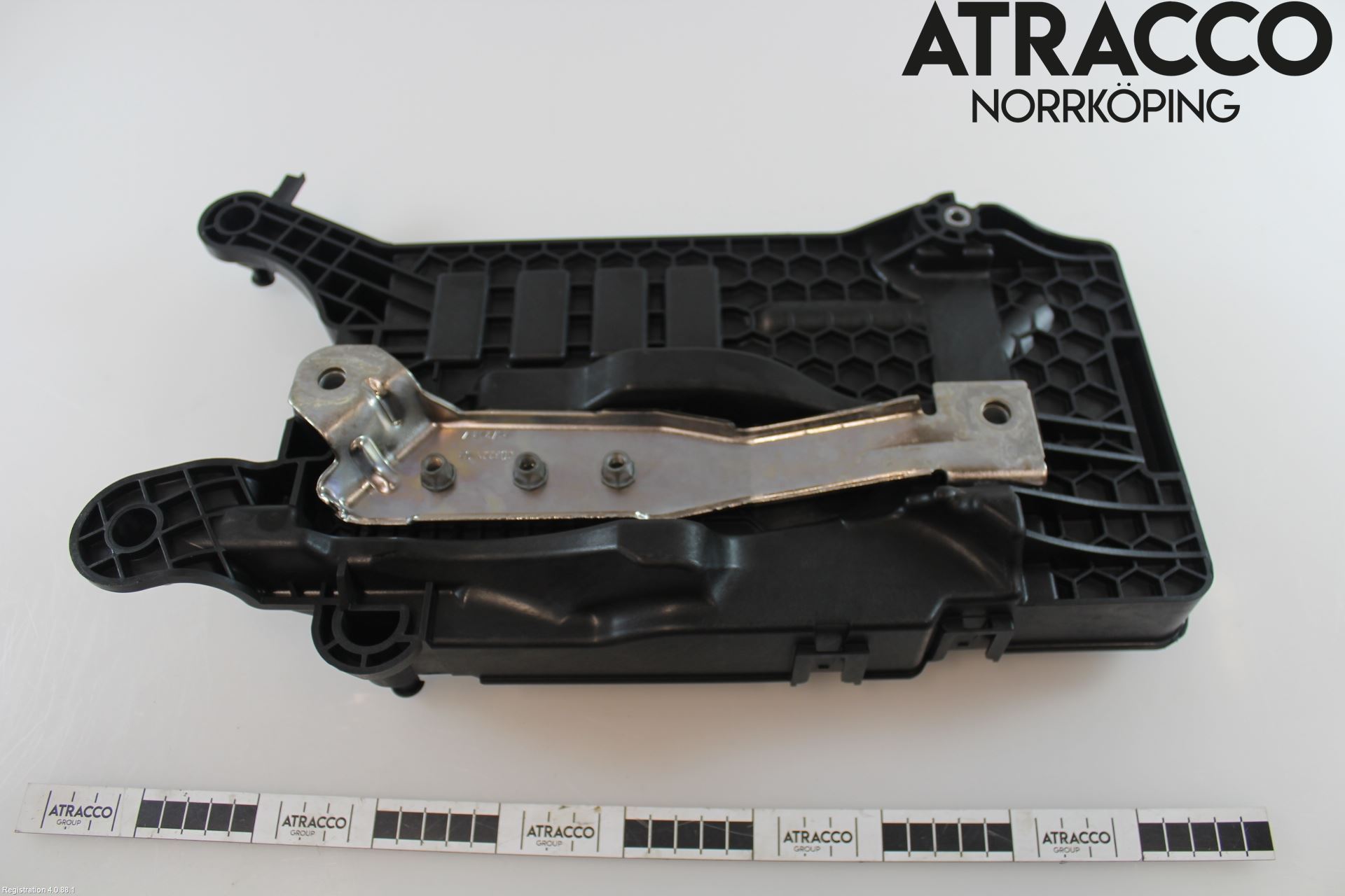 Skoda SCALA 19- Batterikasse - Feste - Holder