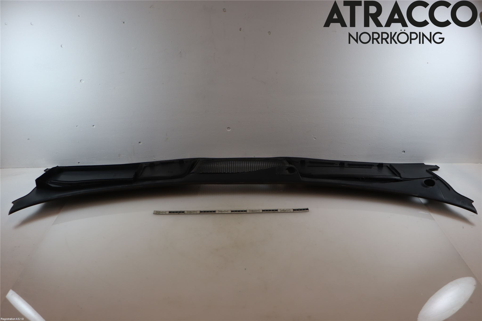 Audi A4/S4 B9 20- Visker Deksel-Grill-Under Frr
