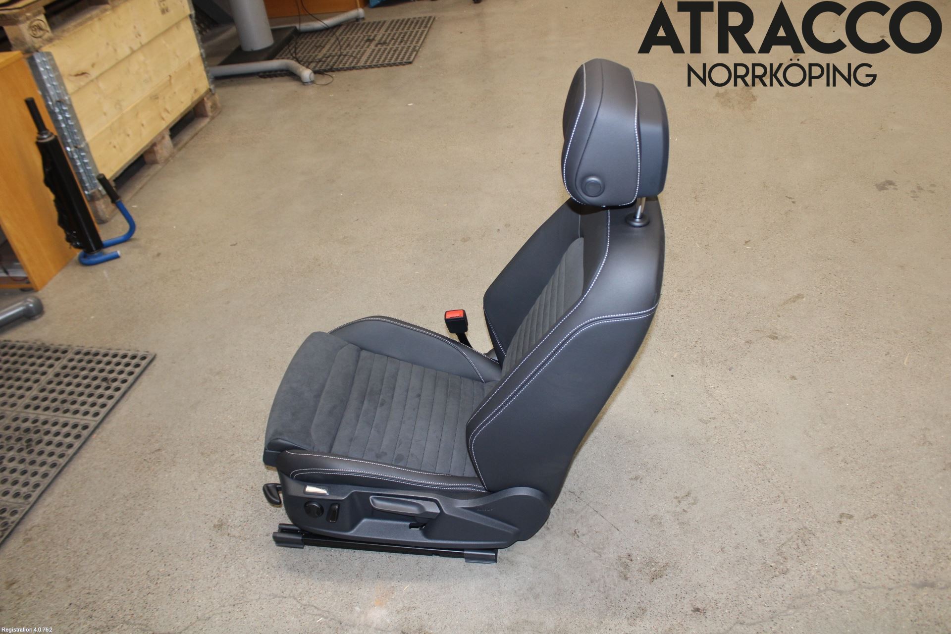 Volkswagen VW PASSAT 20-24 Innr Sete Foran Venstre