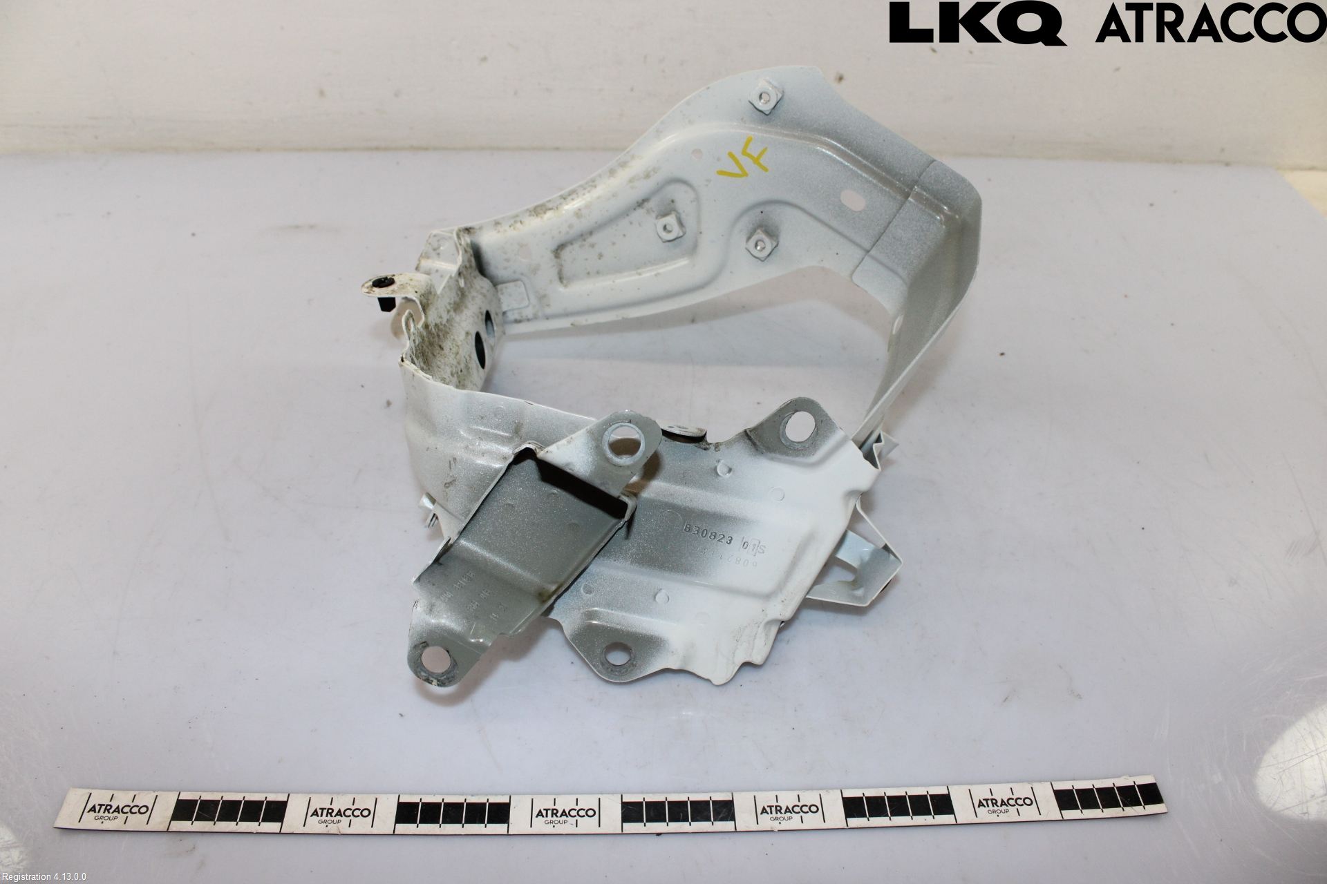 Volkswagen VW TOUAREG CR 18- Frontskjermfeste Venstre