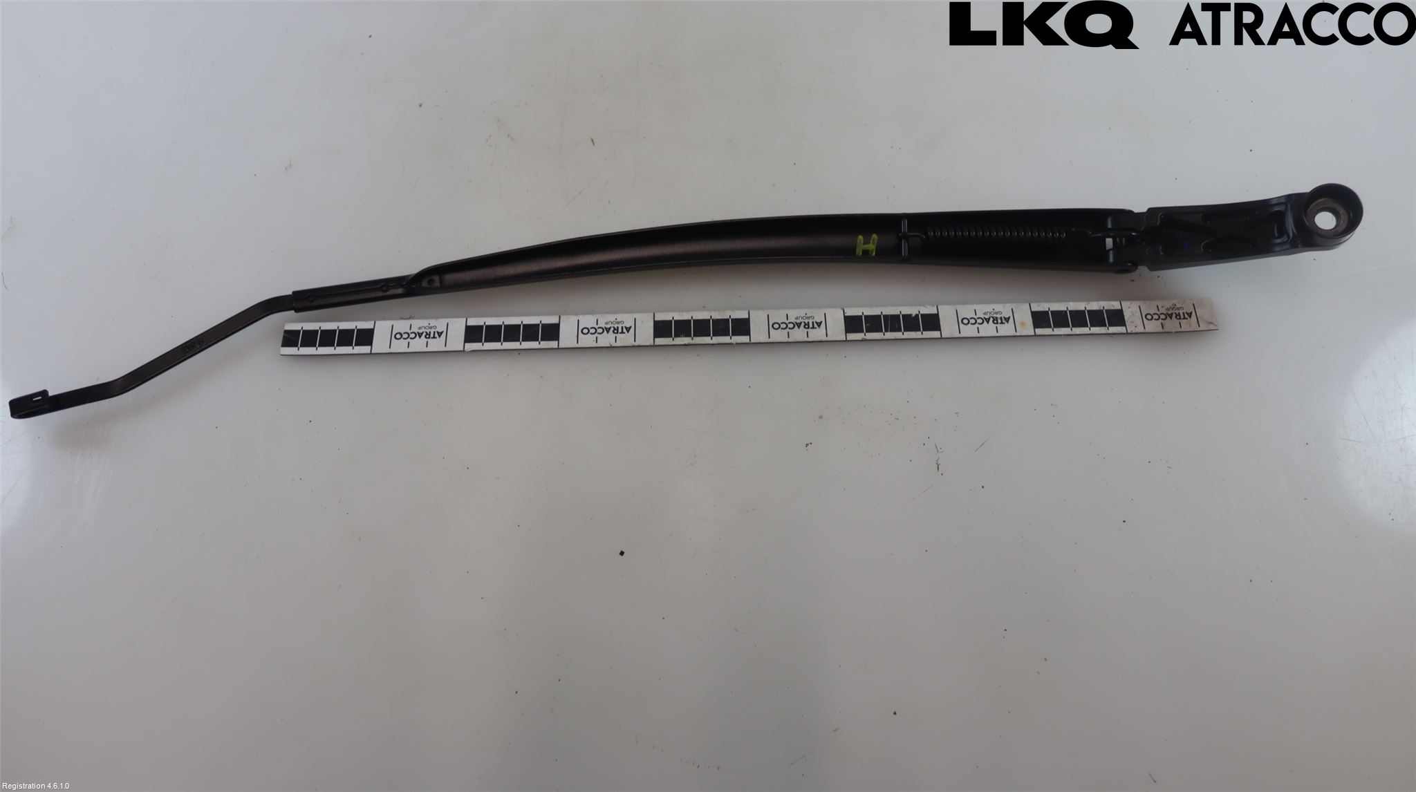 Toyota YARIS CROSS XP21 21- Viskerarm-Armer Frontrute