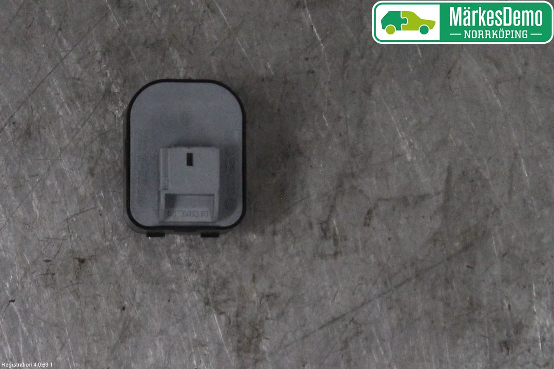 Audi A4/S4 08-11 Bryter Speil